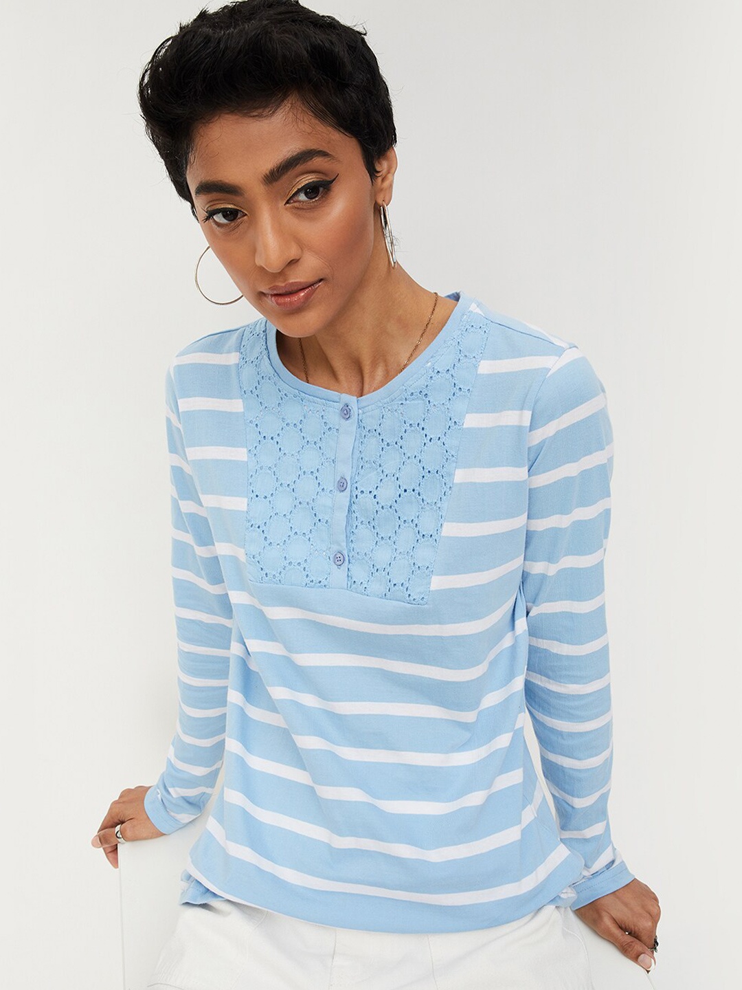 

max Women Blue Striped Henley Neck T-shirt