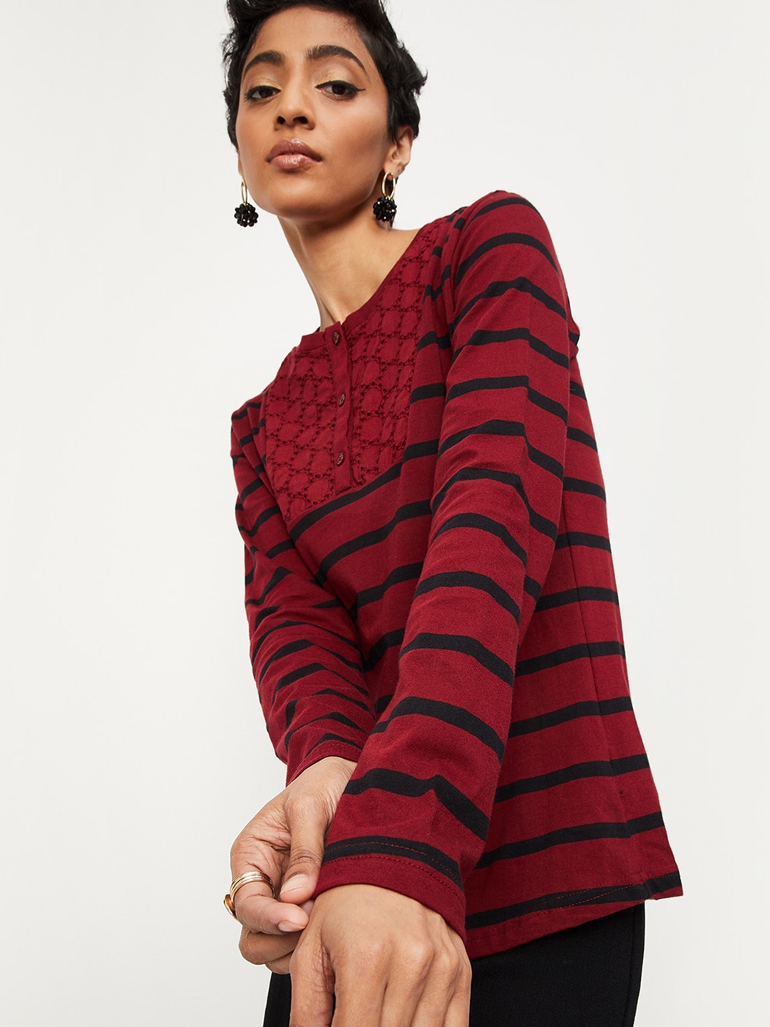 

max Women Red Striped V-Neck T-shirt
