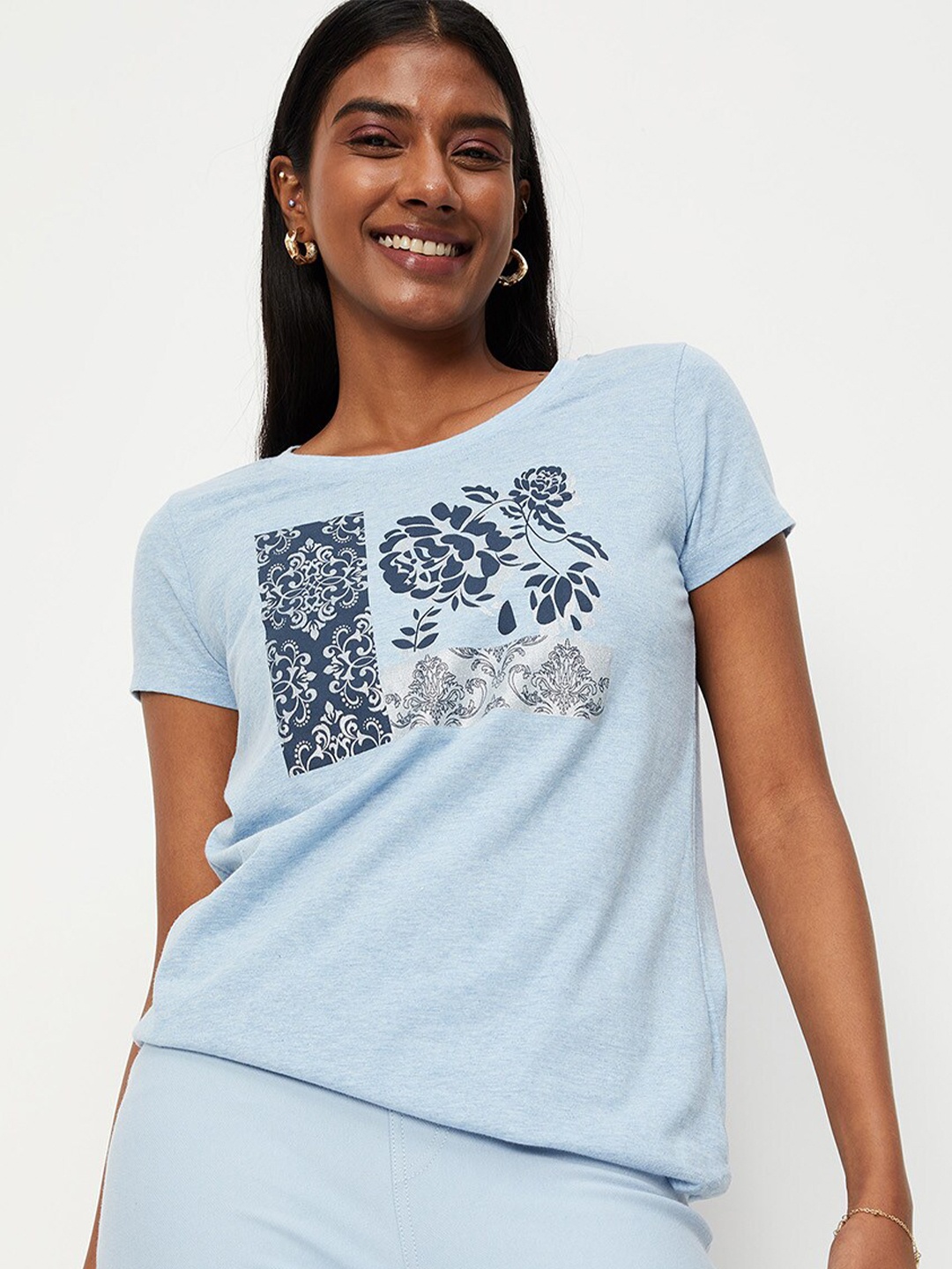 

max Women Blue Printed Raw Edge T-shirt