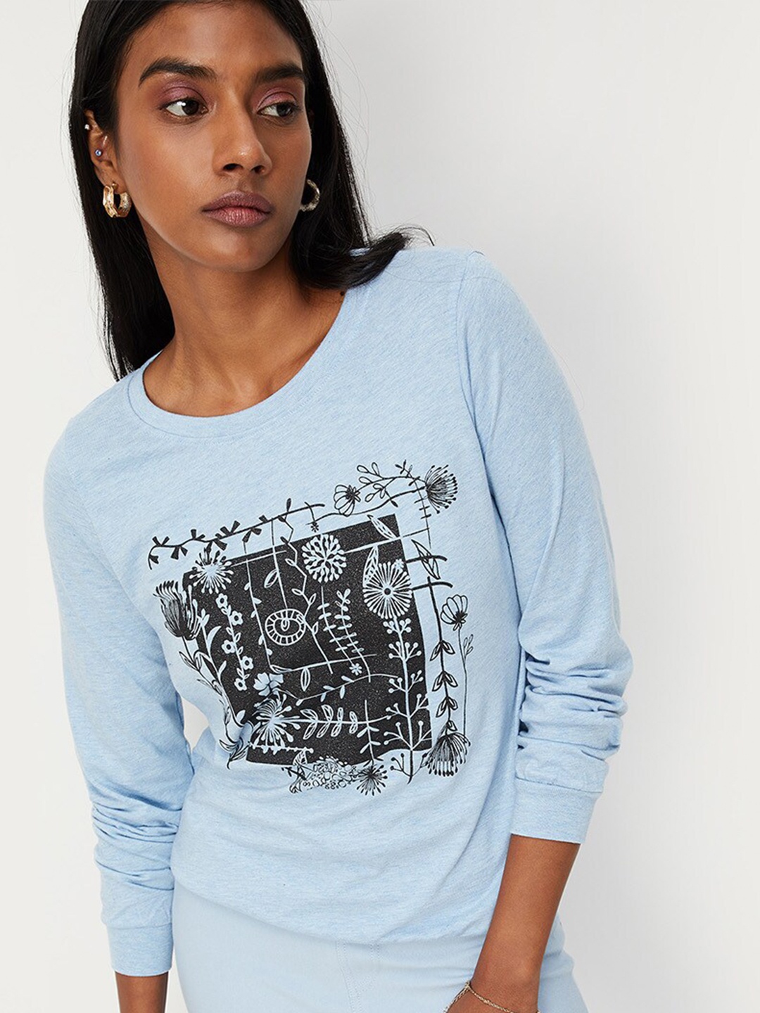 

max Women Blue Typography Printed T-shirt