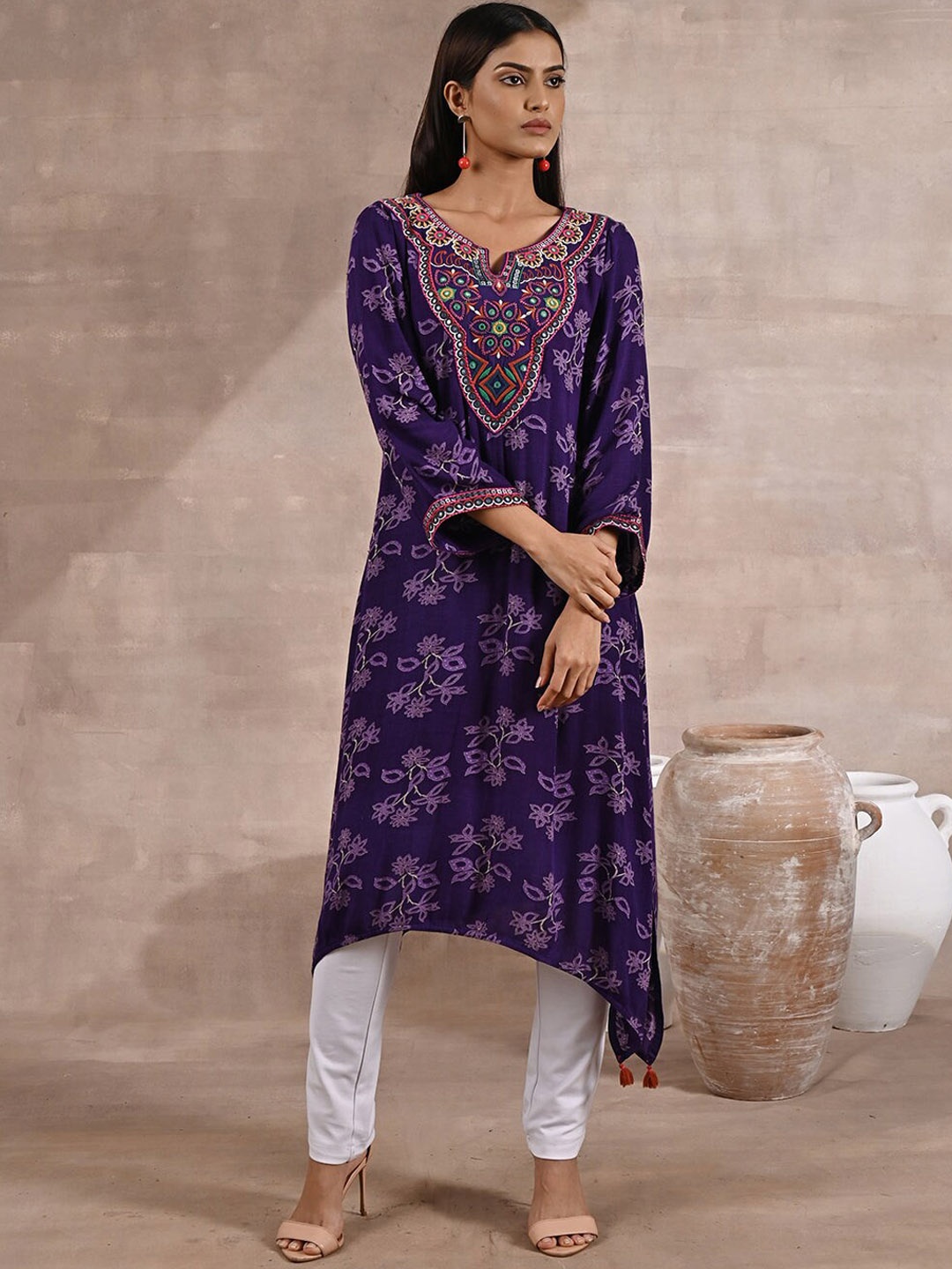 

Lakshita Women Purple Floral Printed Kurta
