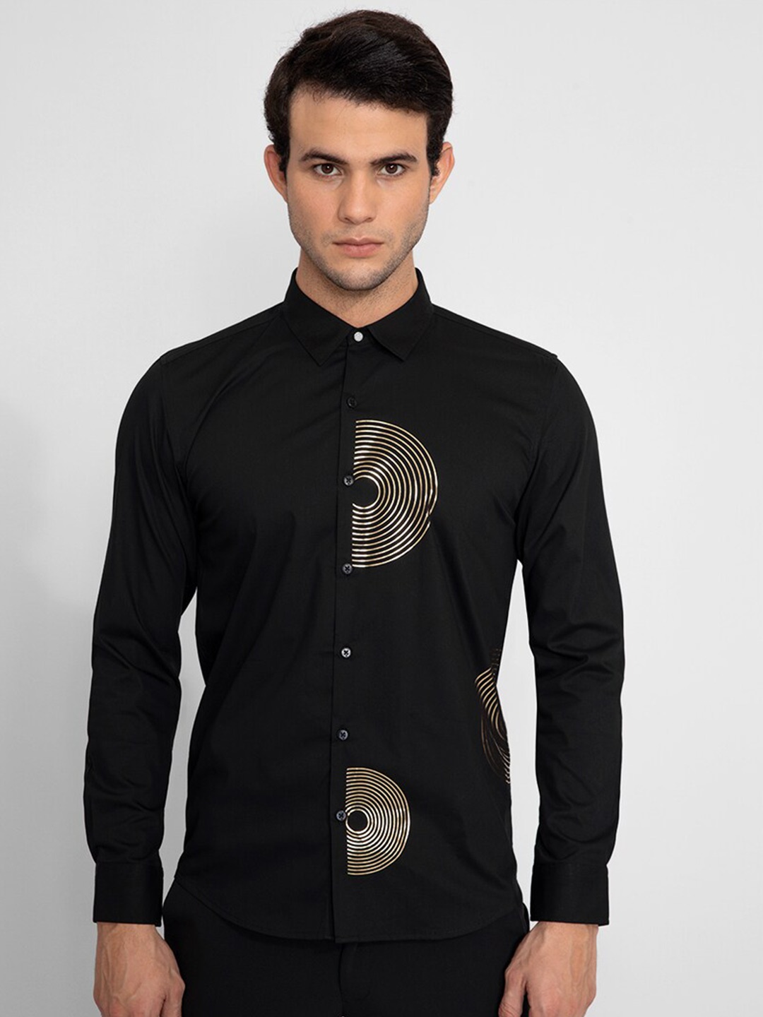

Snitch Men Black Slim Fit Casual Shirt