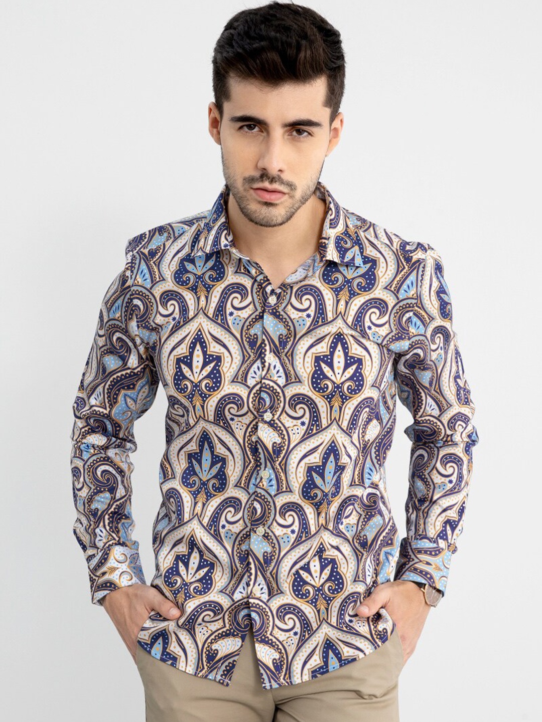 

Snitch Men Blue Slim Fit Printed Casual Shirt