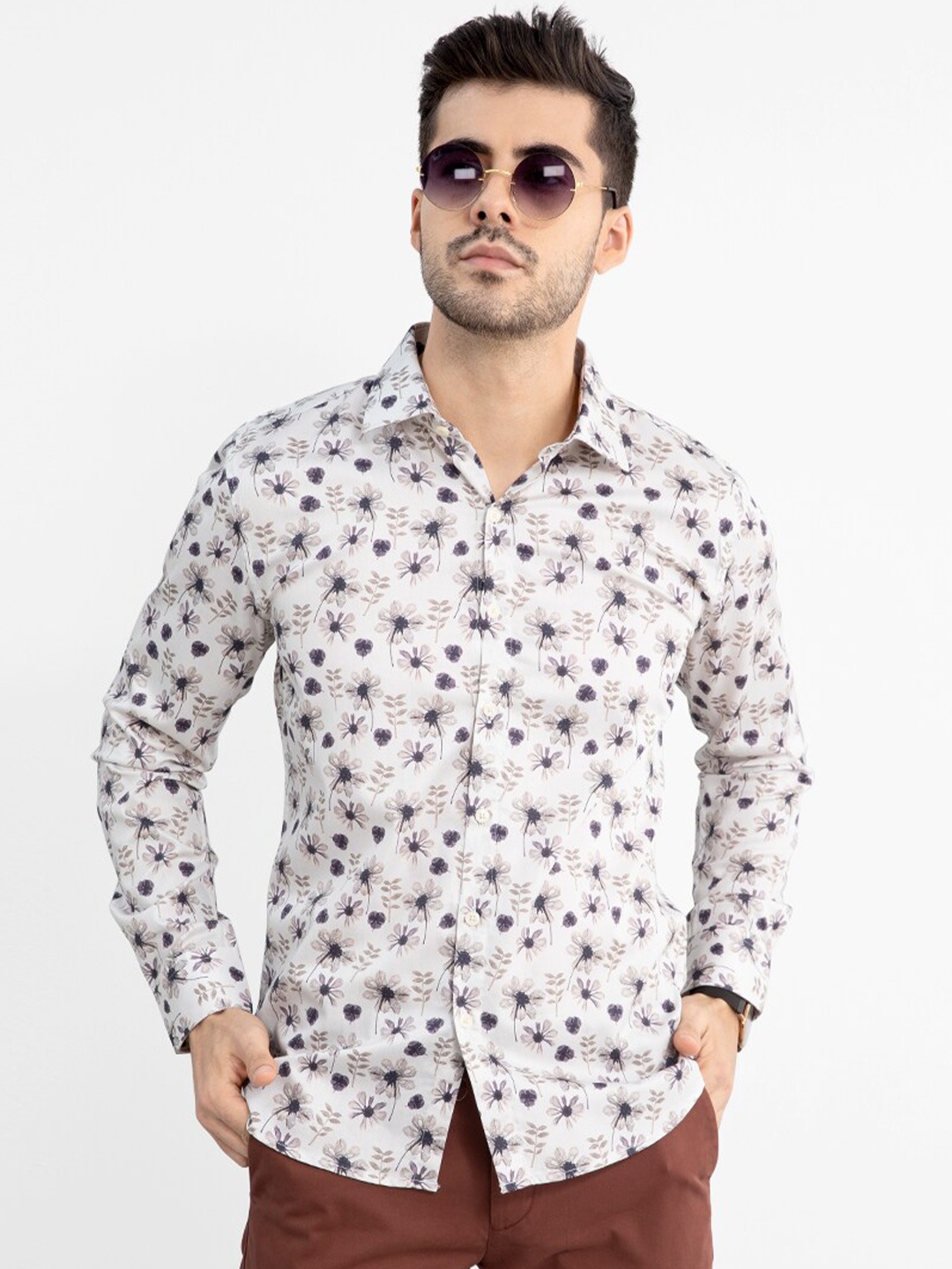 

Snitch Men White Slim Fit Printed Casual Shirt