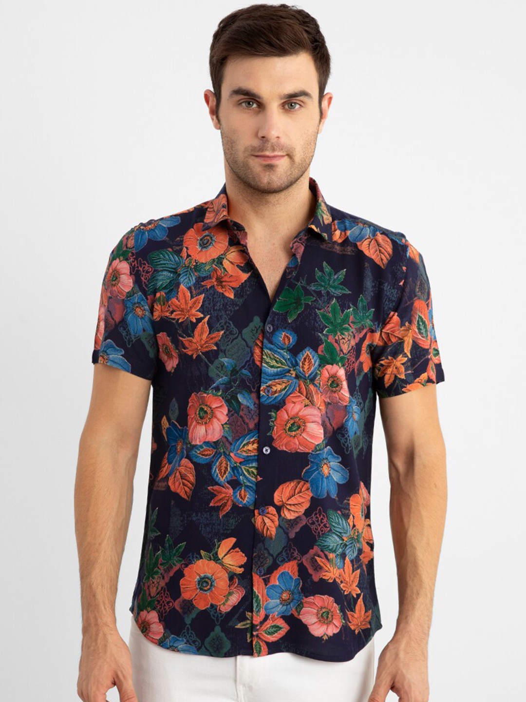 

Snitch Men Red Slim Fit Floral Printed Casual Shirt