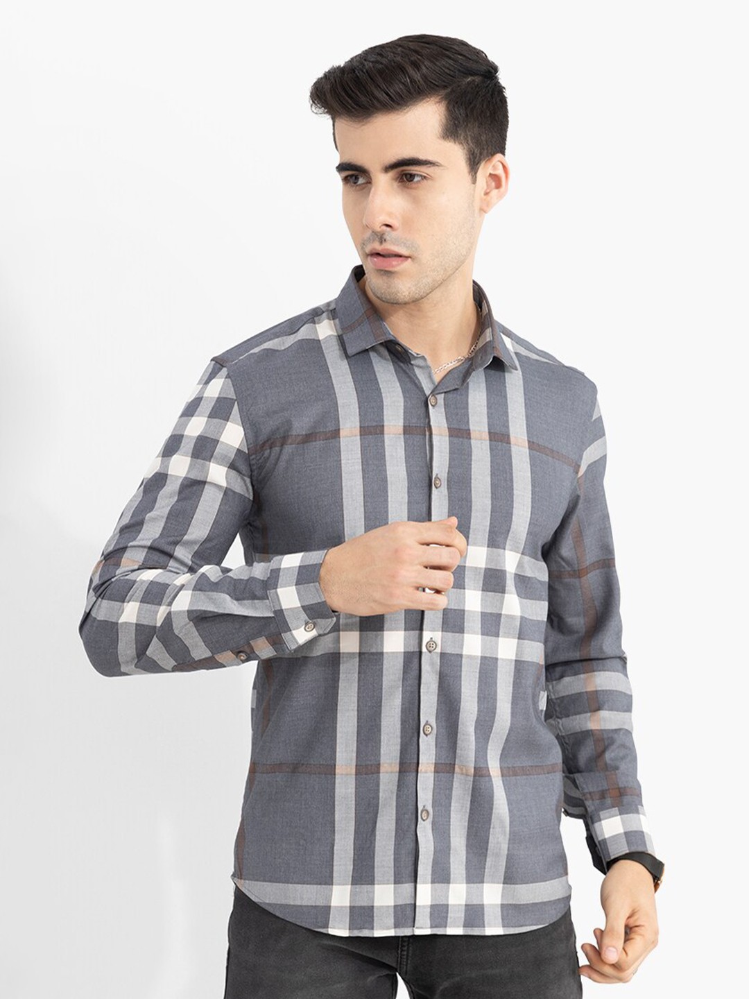 

Snitch Men Grey Slim Fit Checked Casual Shirt