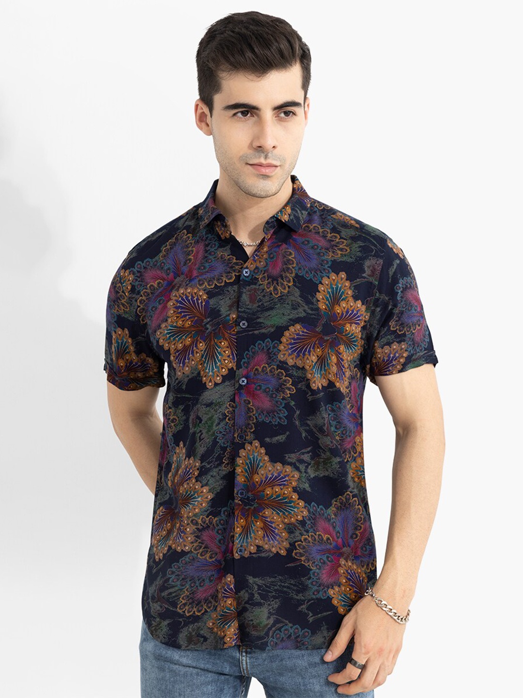 

Snitch Men Blue Slim Fit Floral Printed Casual Shirt