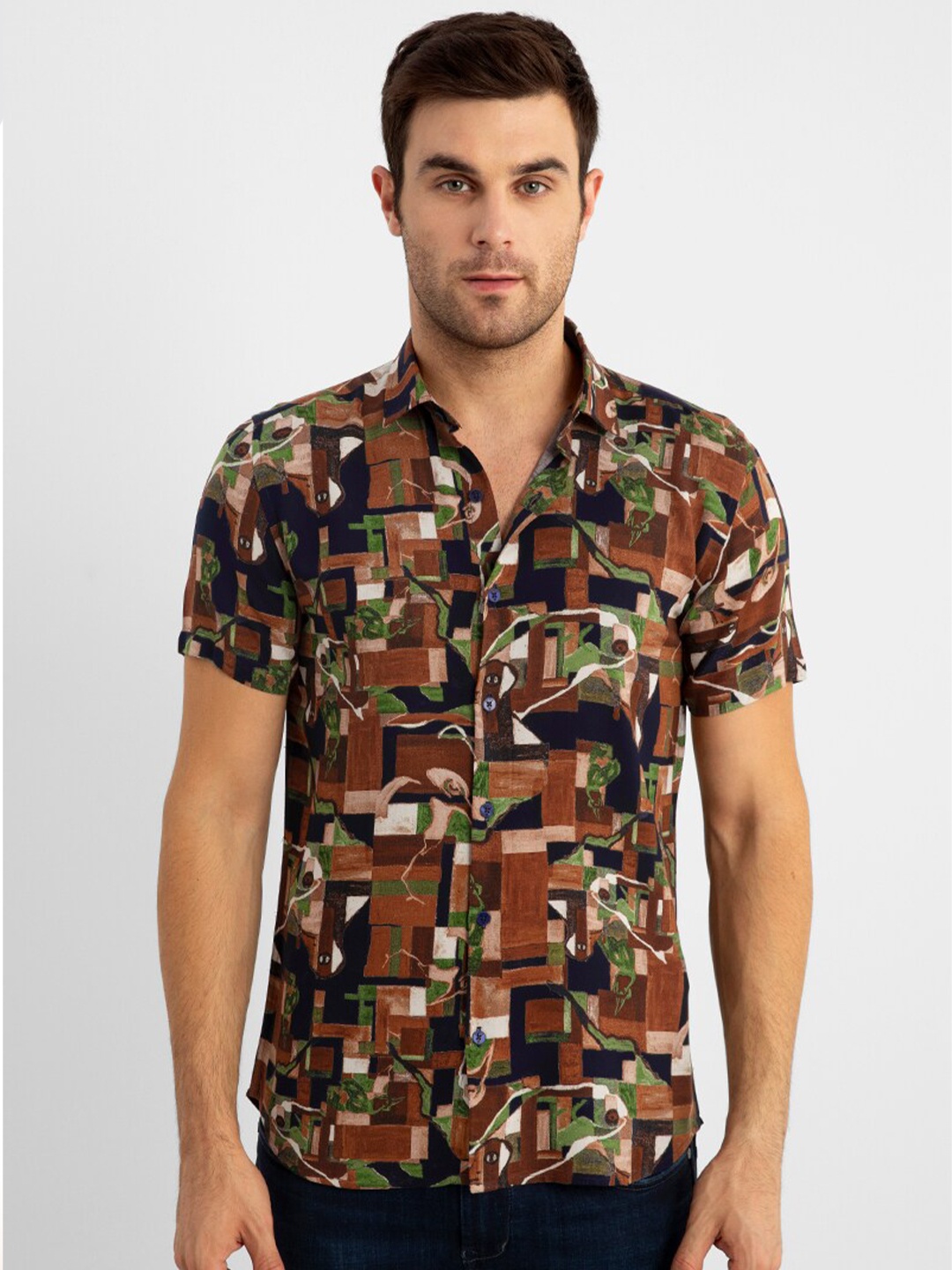 

Snitch Men Brown Slim Fit Floral Printed Casual Shirt