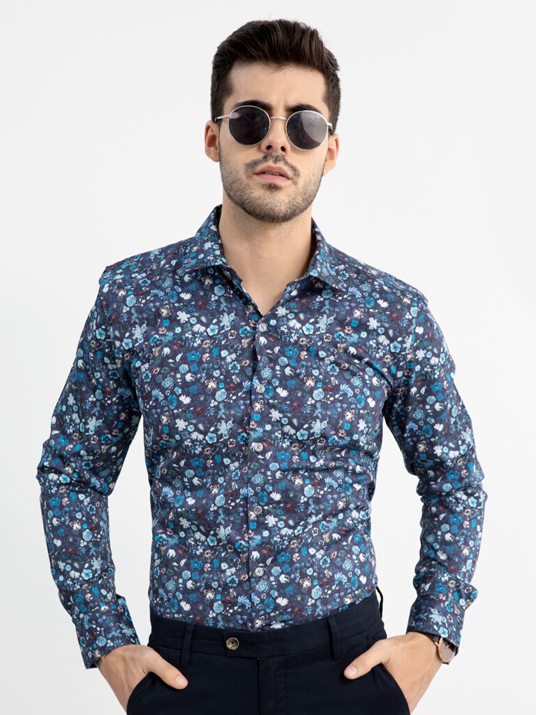 

Snitch Men Blue Slim Fit Floral Printed Casual Shirt