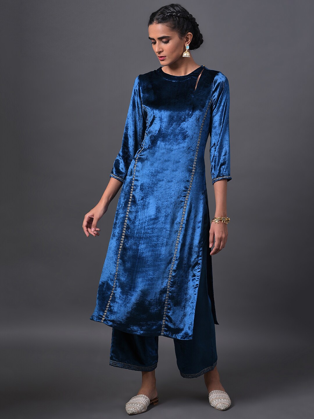 

W Women Embroidered Velvet Kurta with Palazzos, Blue