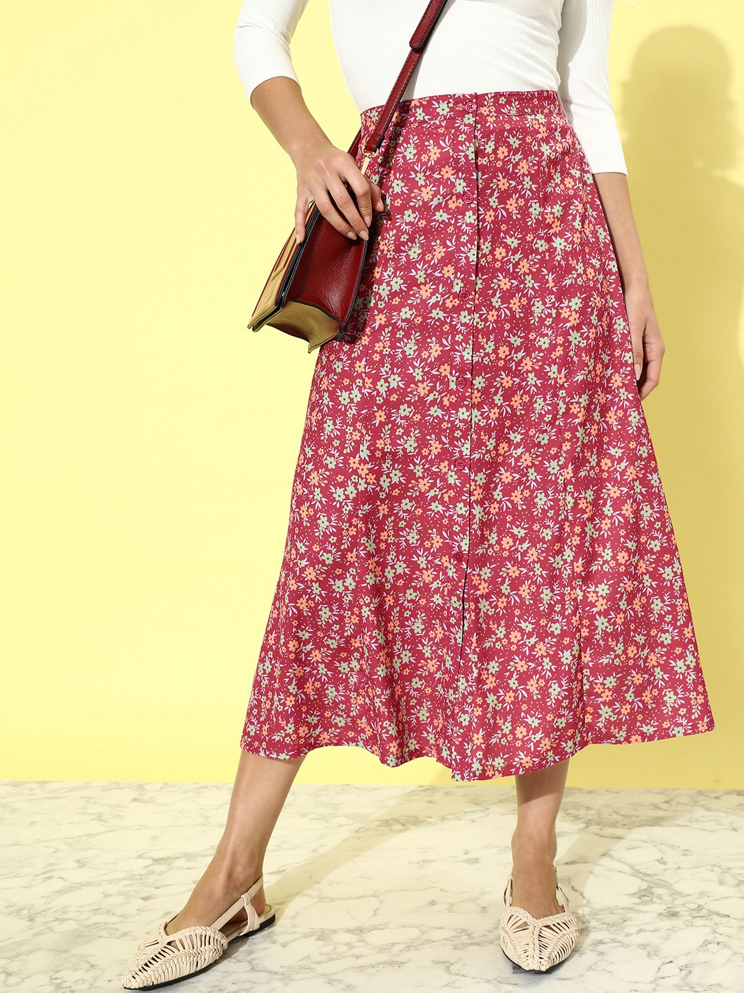 

Mast & Harbour Floral Printed Midi Pleated 90's Hollaback Mostly Midriff Skirts, Red