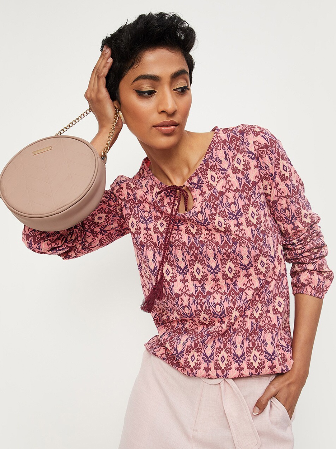 

max Coral Floral Print Tie-Up Neck Blouson Top