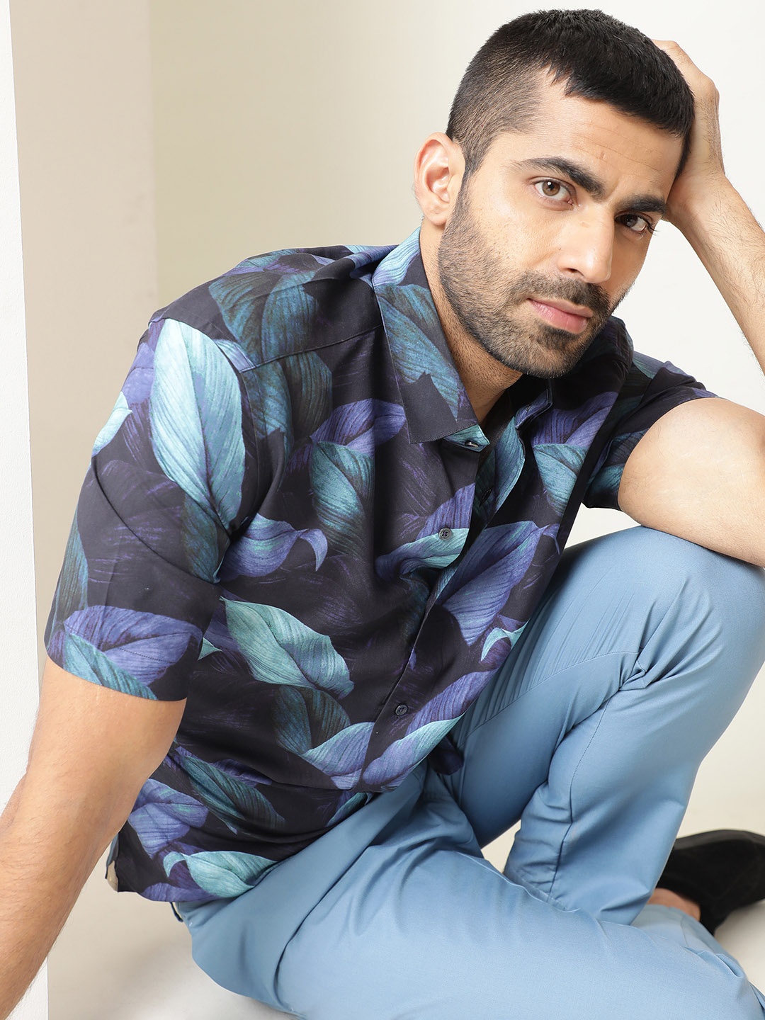 

RARE RABBIT Men Navy Blue Slim Fit Printed Casual Shirt