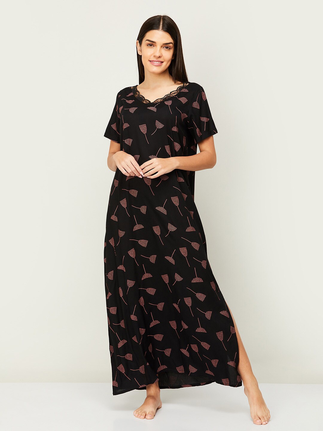 

Ginger by Lifestyle Black Floral Maxi Maxi Dress