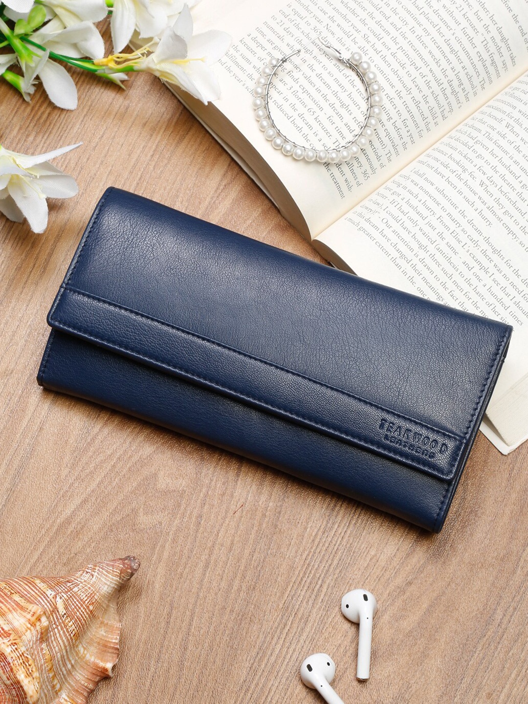 

Teakwood Leathers Women Blue Leather Two Fold Wallet