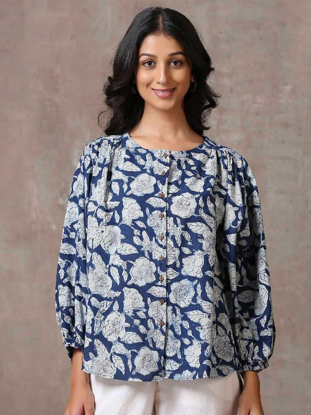 

OKHAI Blue Print Top