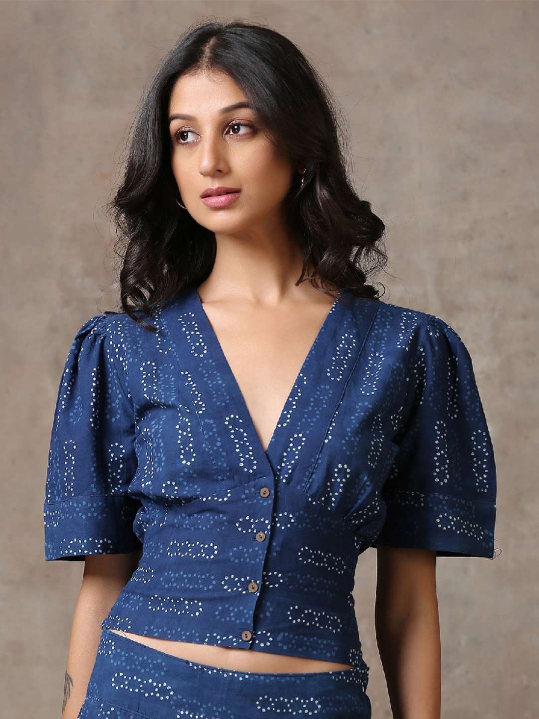 

OKHAI Blue Print Crop Top