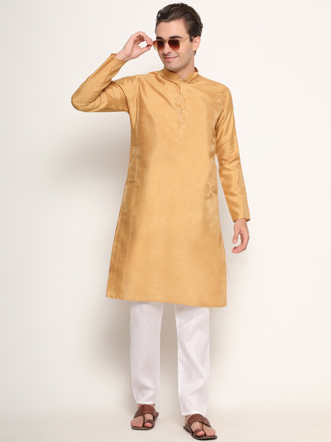 

GoStyle Men Dupion Silk Kurta with Pyjamas, Khaki