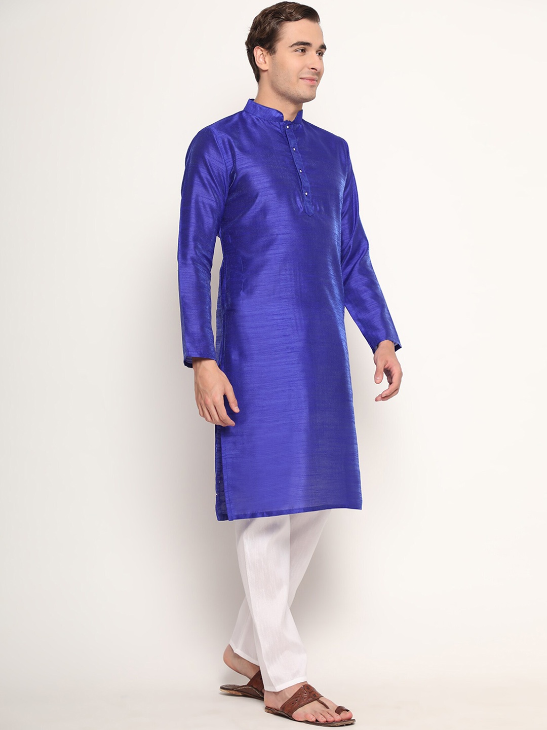 

GoStyle Men Dupion Silk Kurta with Pyjamas, Blue