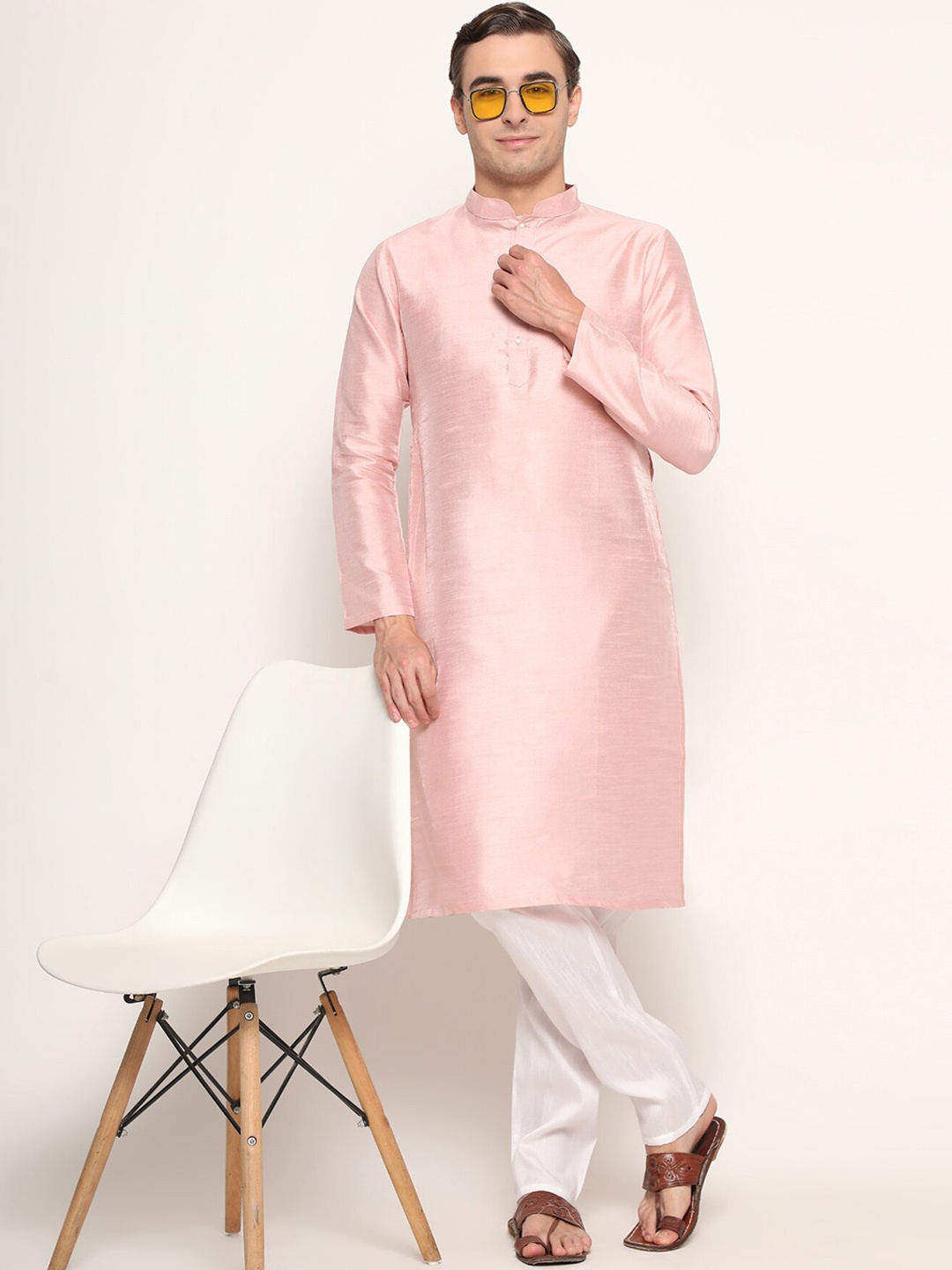 

GoStyle Men Dupion Silk Kurta with Pyjamas, Peach