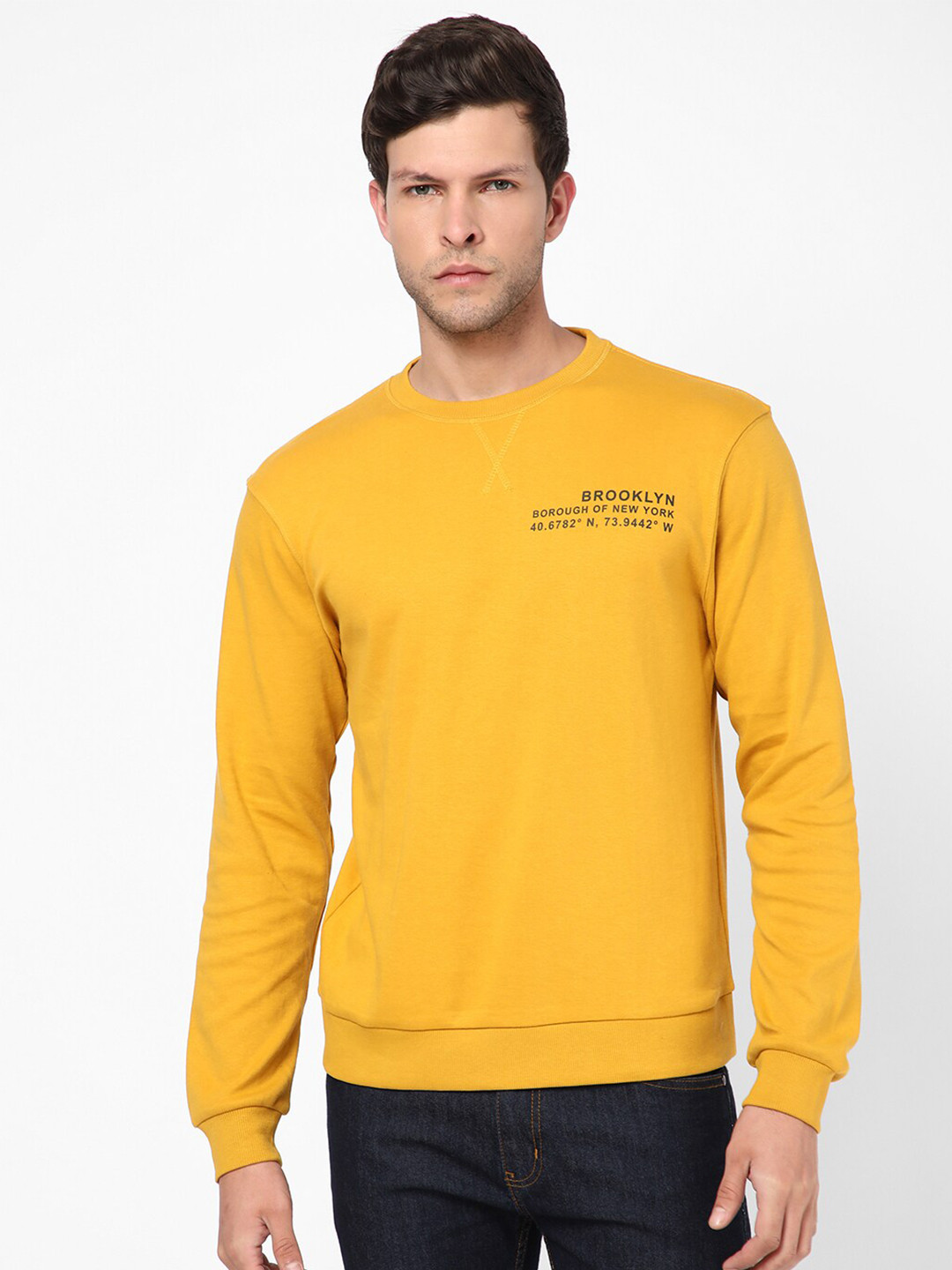 

R&B Men Printed Sweatshirt, Yellow