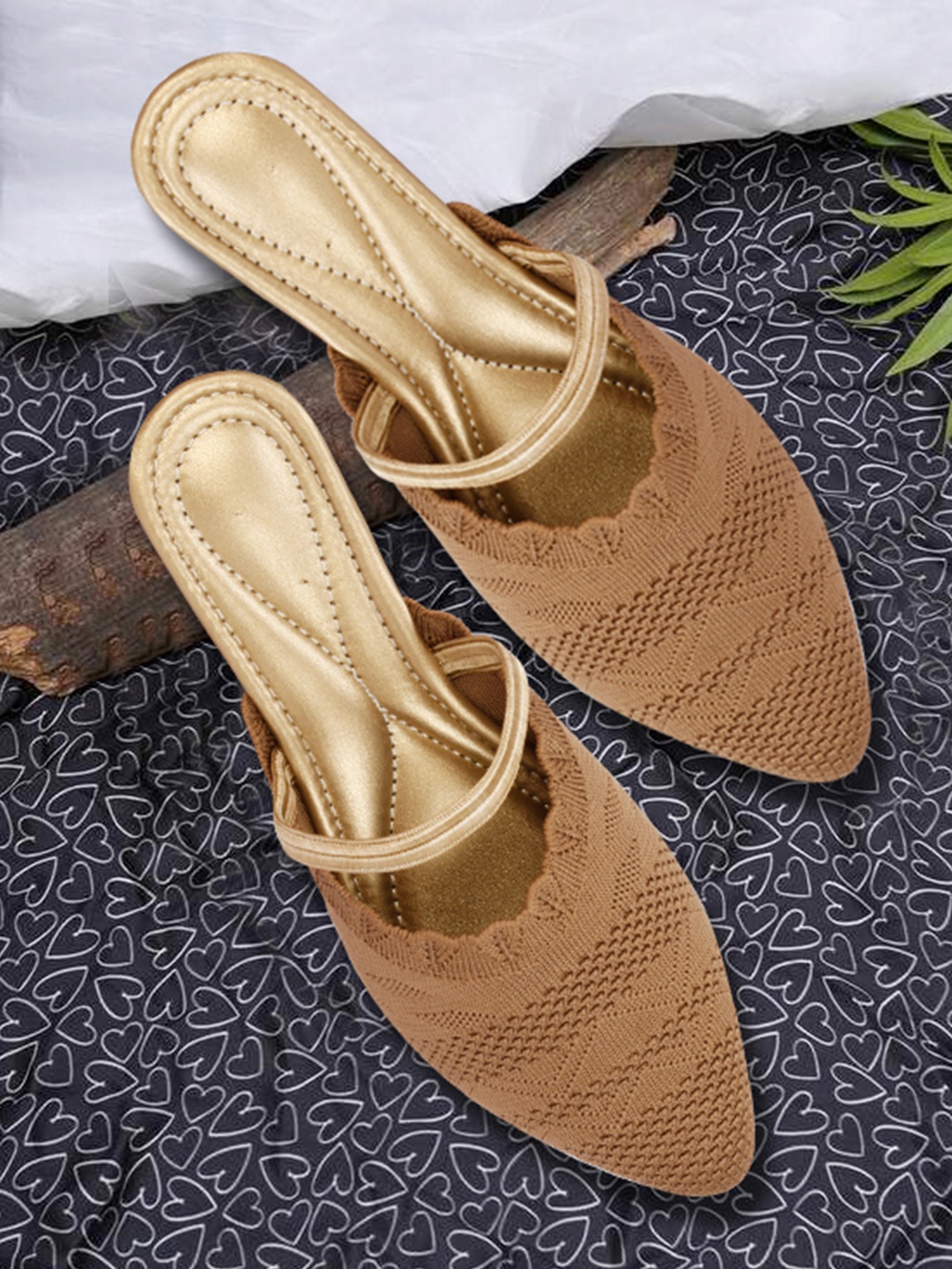 

sneakers villa Women Woven Design Mules, Copper