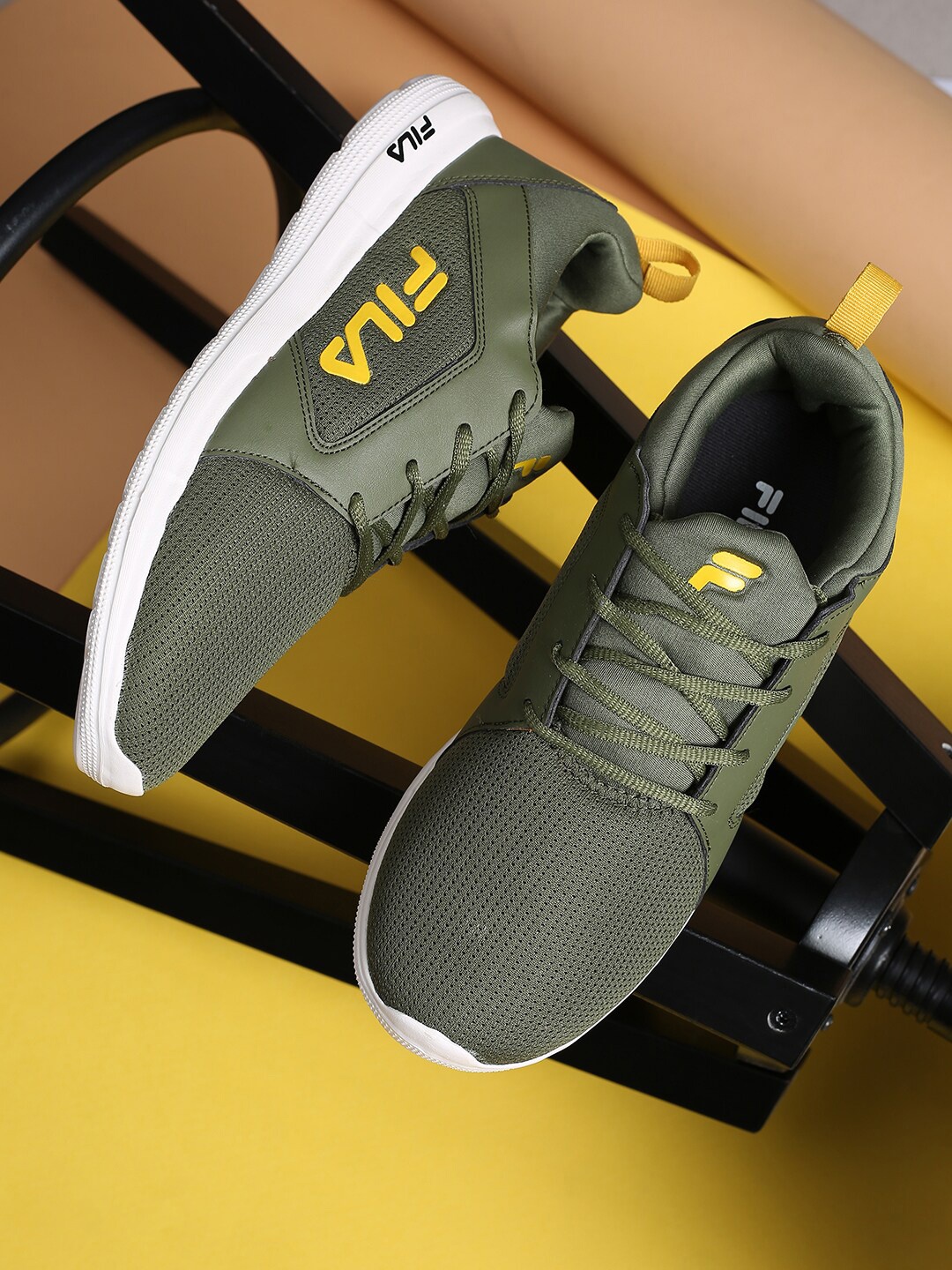 

FILA Men Running Shoes, Green
