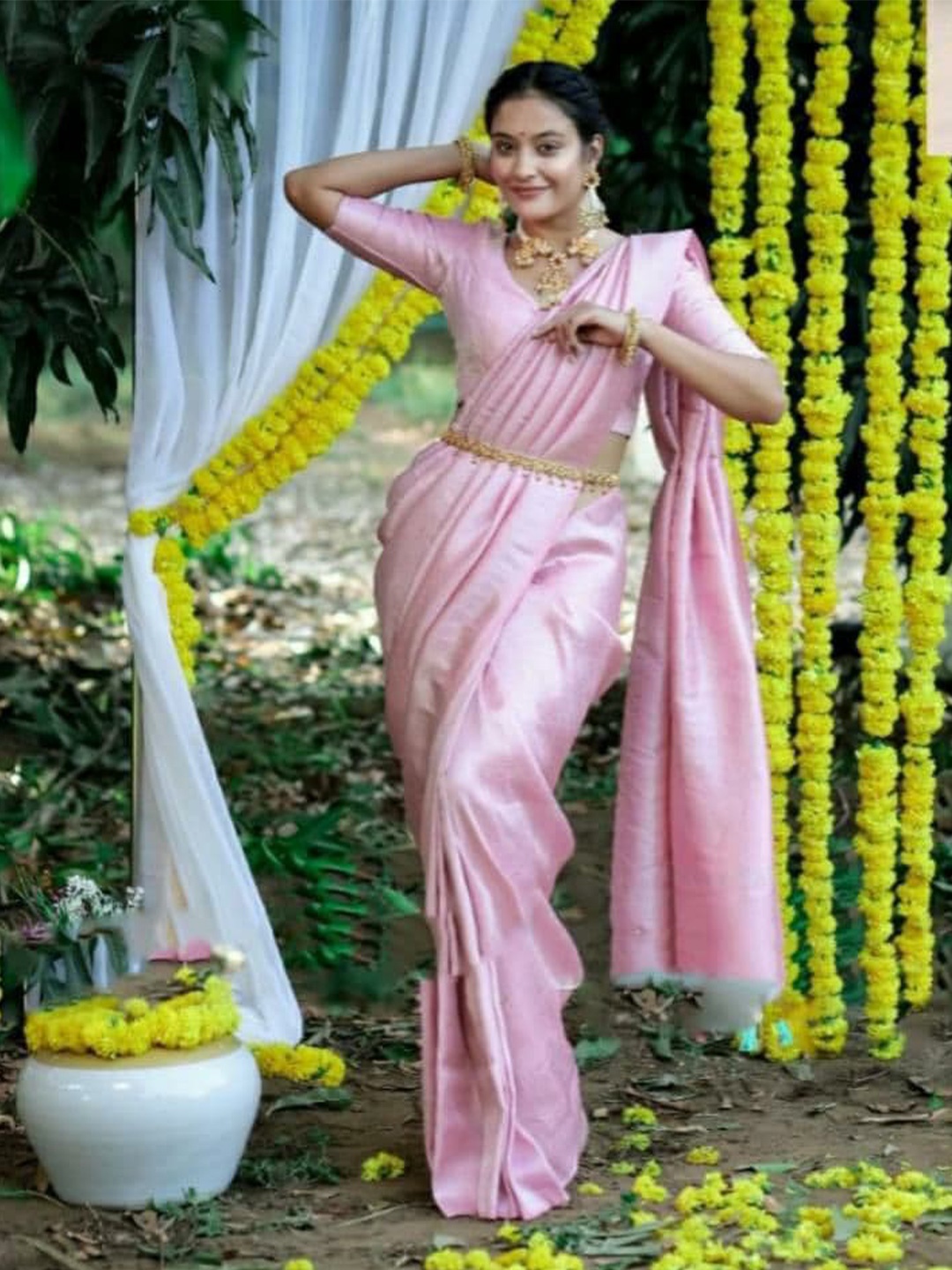 

Fashion Booms Woven Design Zari Pure Silk Kanjeevaram Saree, Pink