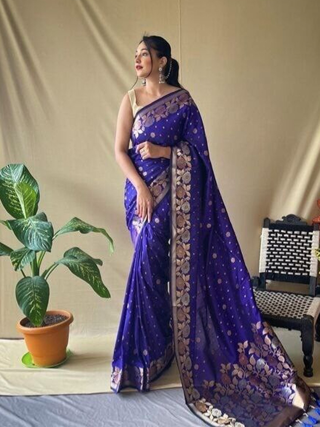 

Fashion Booms Woven Design Zari Pure Silk Kanjeevaram Saree, Blue
