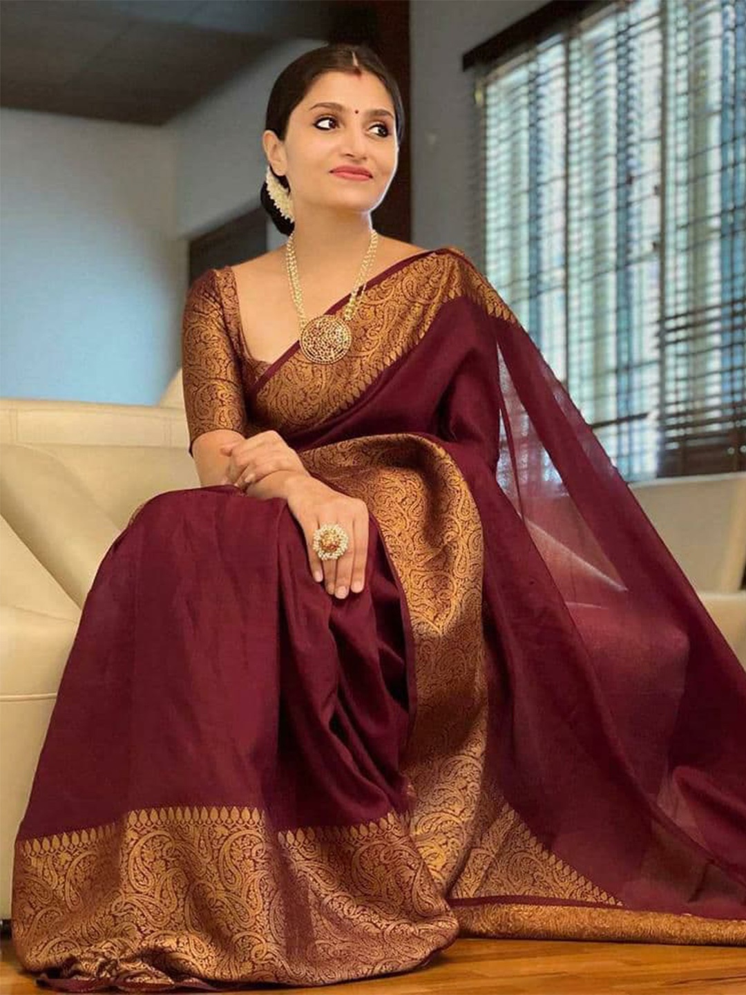 

Fashion Booms Zari Pure Silk Kanjeevaram Saree, Maroon