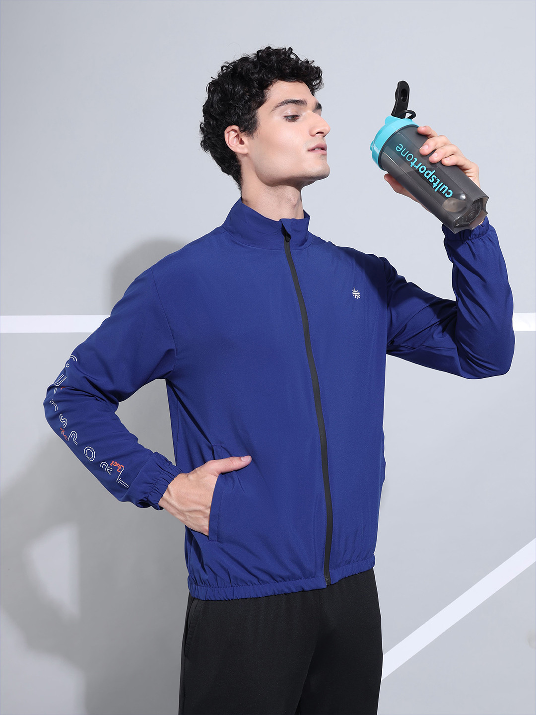 

CULT Men Performance Zip Through Training or Gym Jacket, Blue