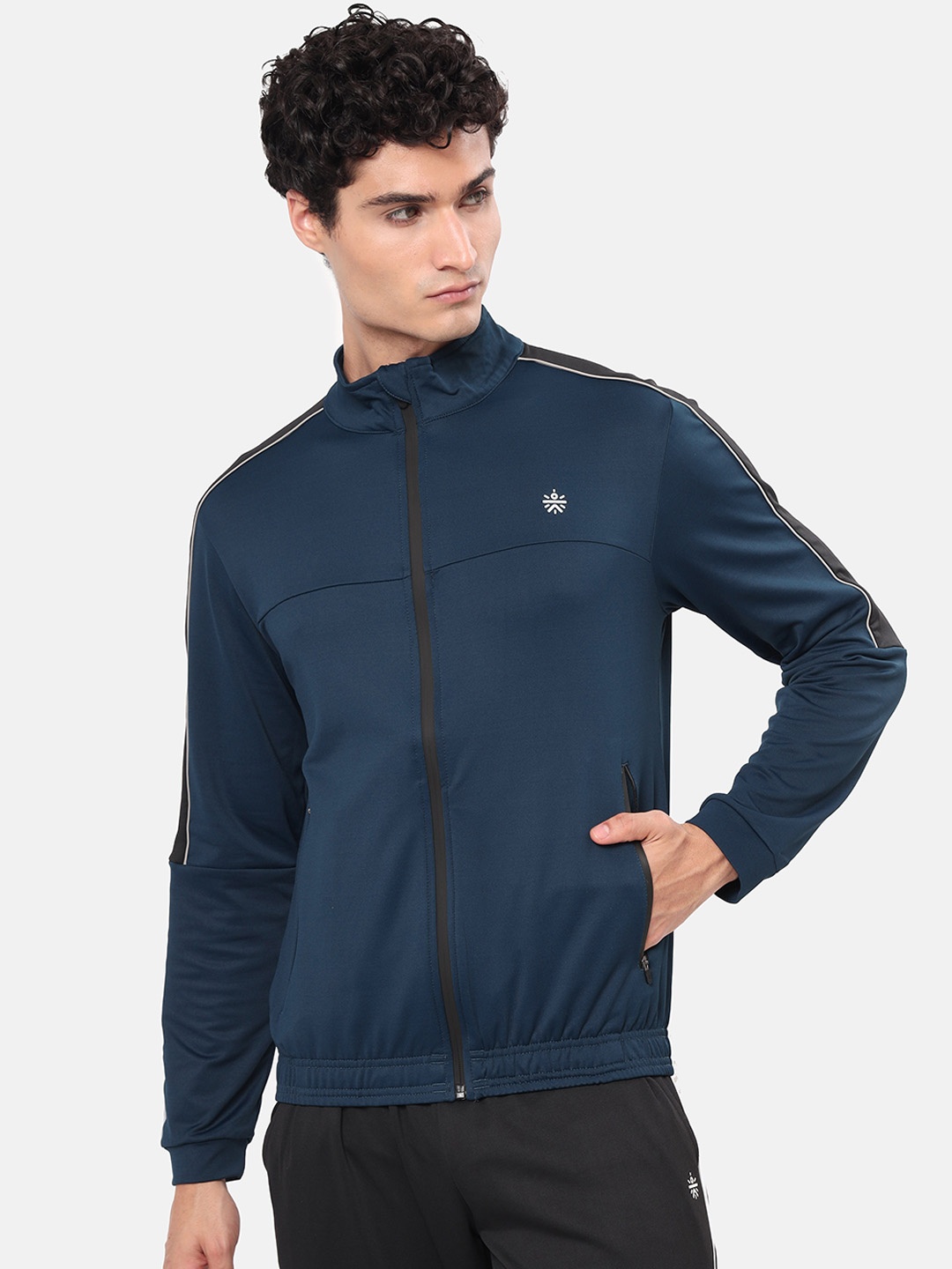 

CULT Men Lightweight Training or Gym Sporty Jacket, Blue