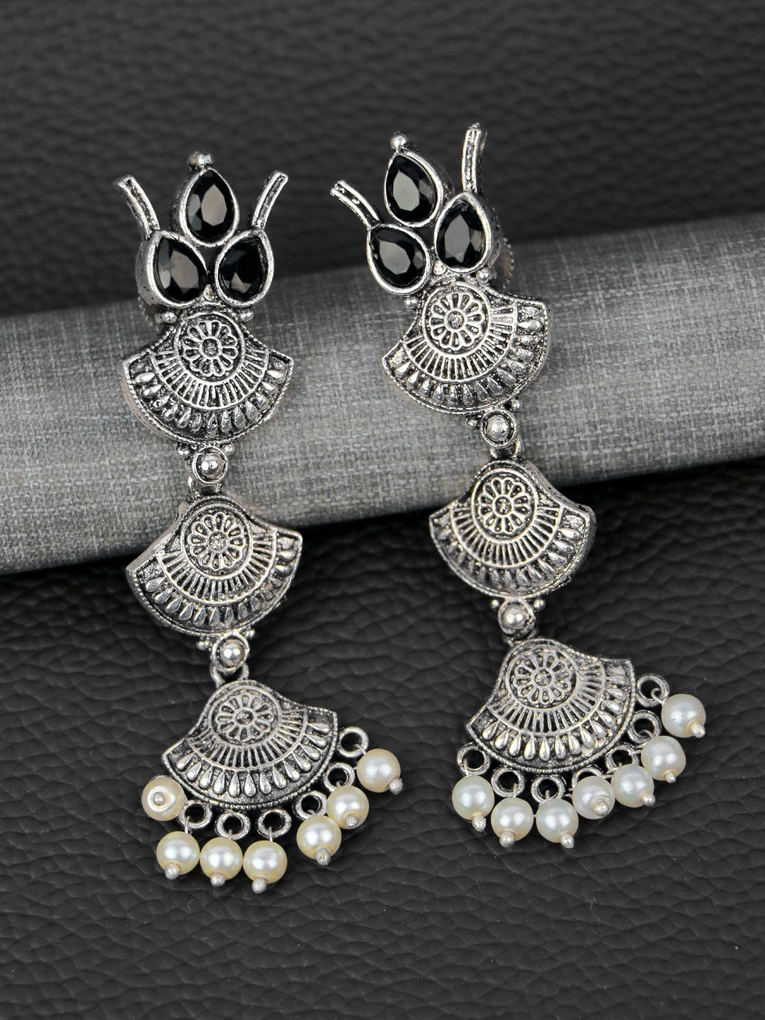 

Crunchy Fashion Classic Drop Earrings, Silver