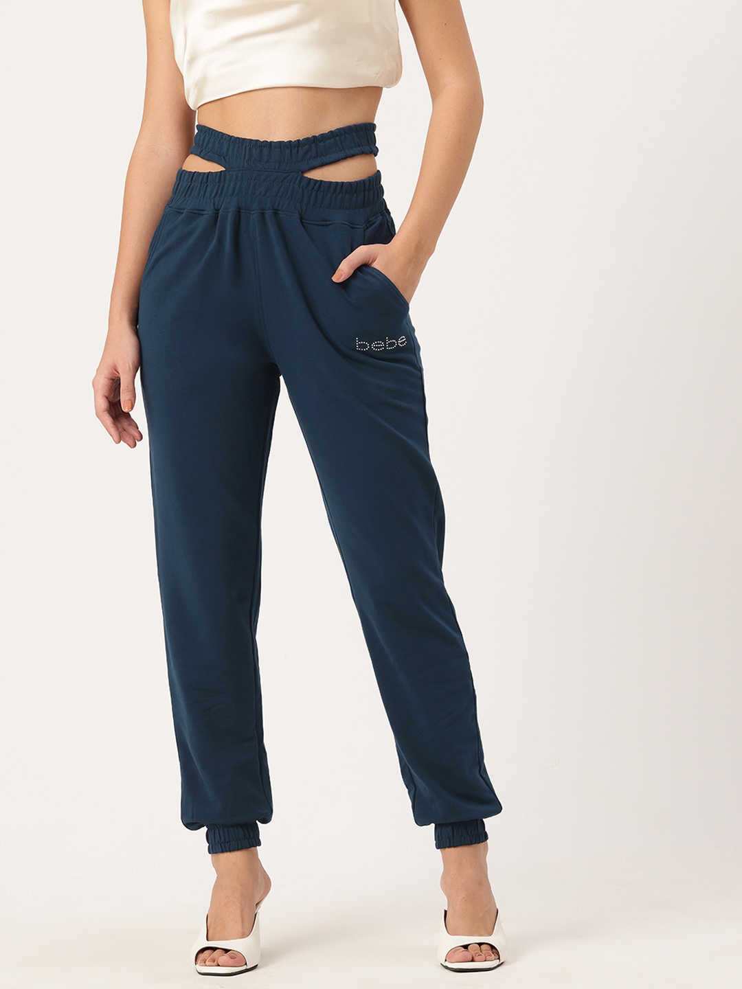 

bebe Women Season Staples Cut-Out Joggers, Teal
