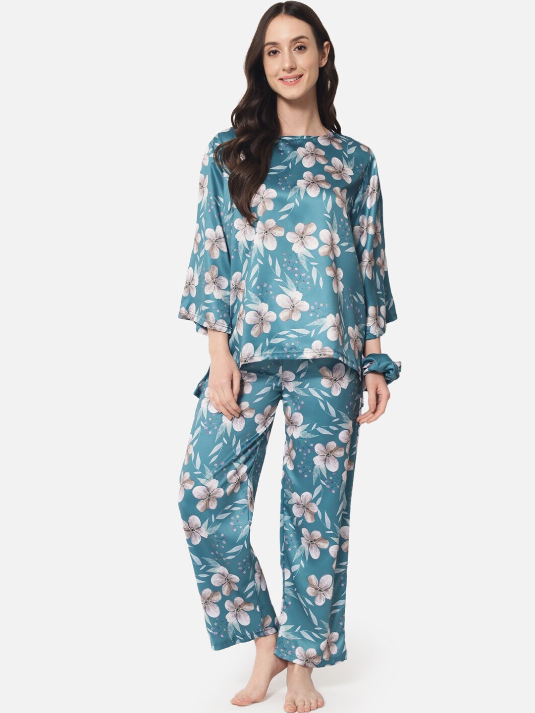 

FFLIRTYGO Women Floral Printed Night suit, Green