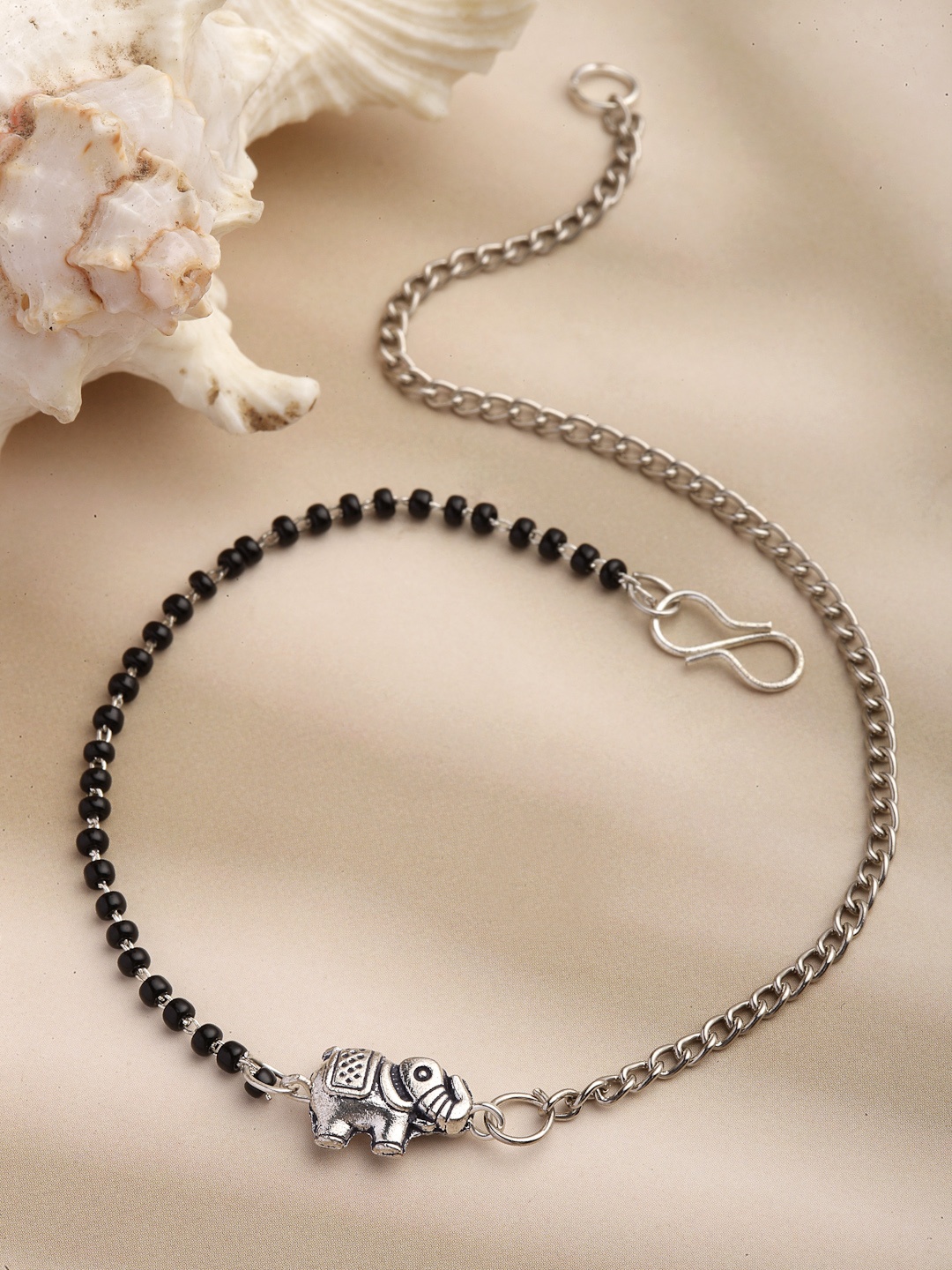 

PANASH Oxidized German-Silver Beaded Elephant Shaped Anklet