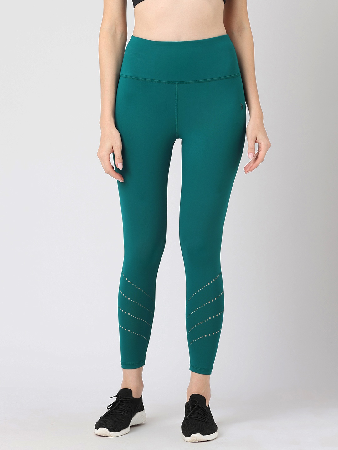 

BODD ACTIVE Women Solid Ankle-Length Leggings, Green