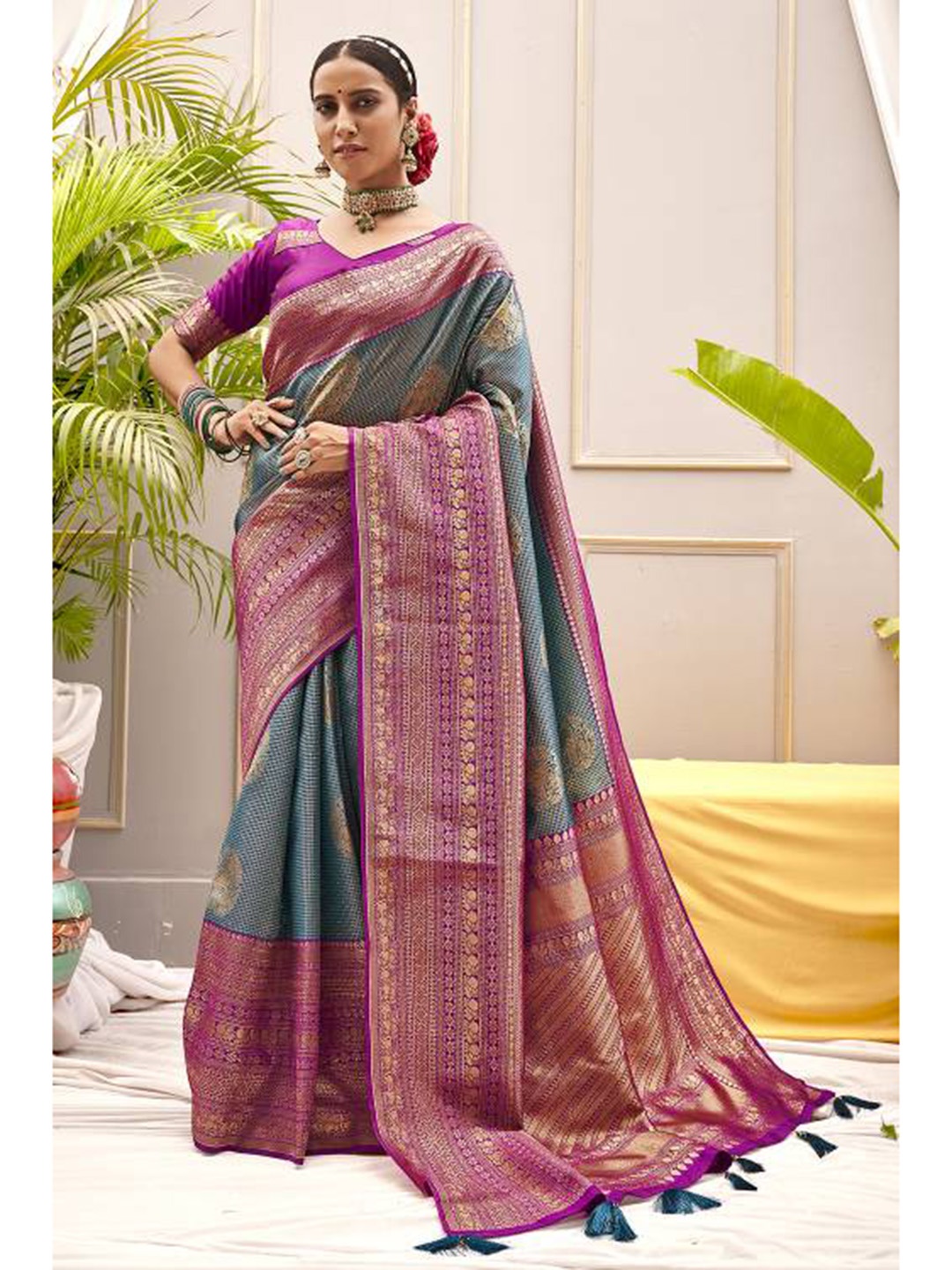 

KARAGIRI Ethnic Motifs Zari Art Silk Mysore Silk Saree, Pink