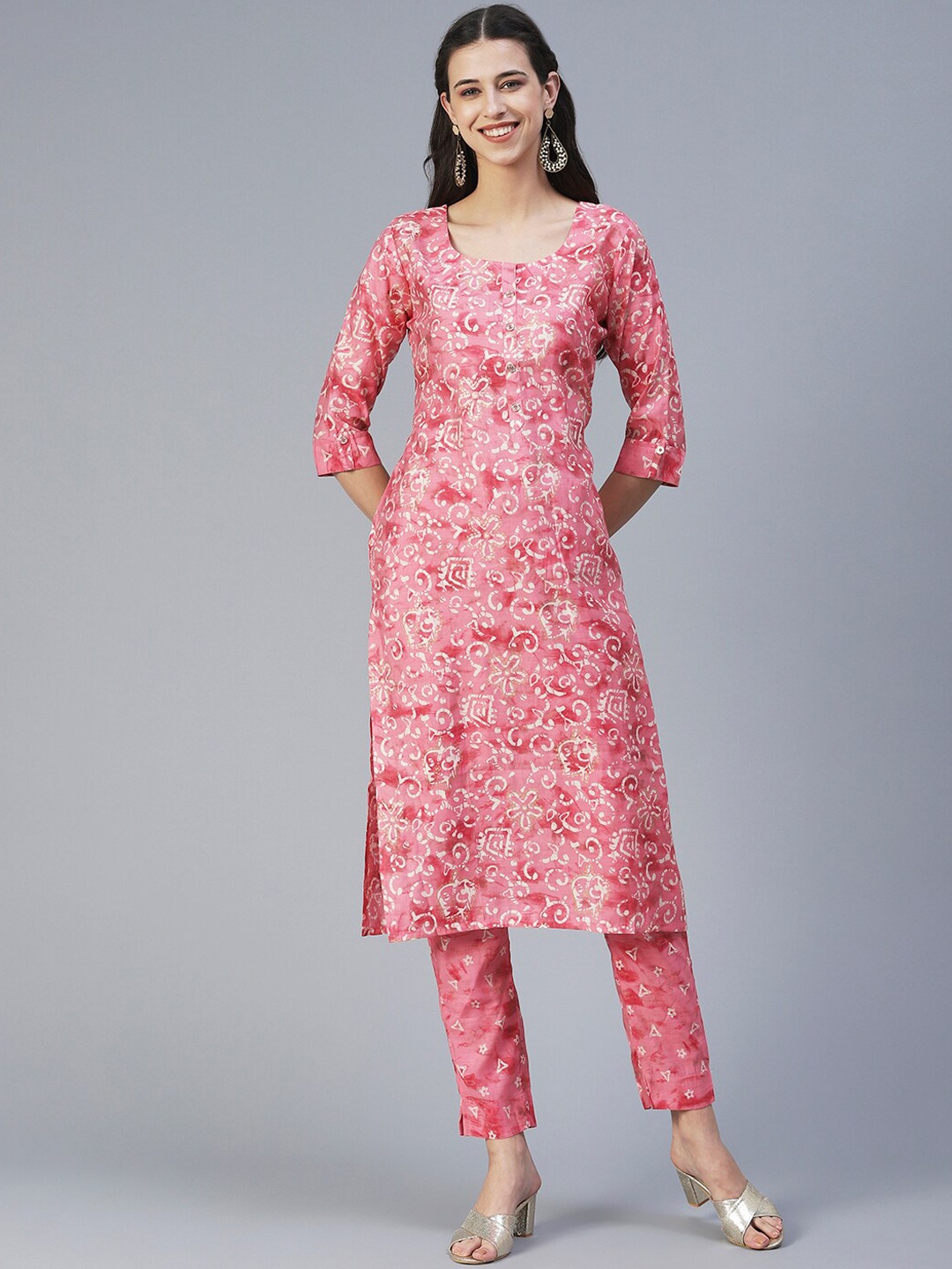 

FASHOR Ethnic Motifs Printed Round Neck Kurta with Trousers, Pink