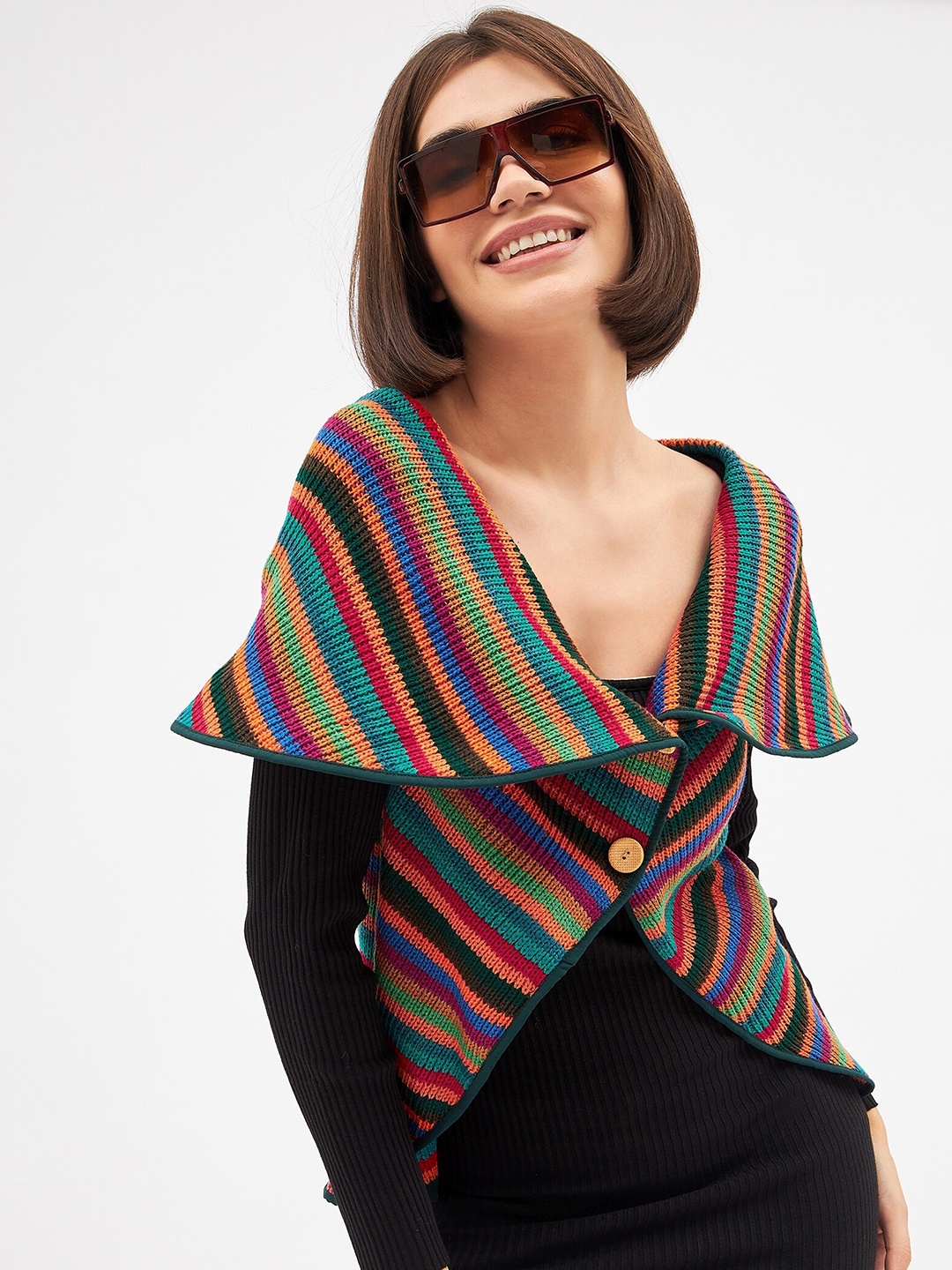 

Kibo Women Wool Shrug, Green