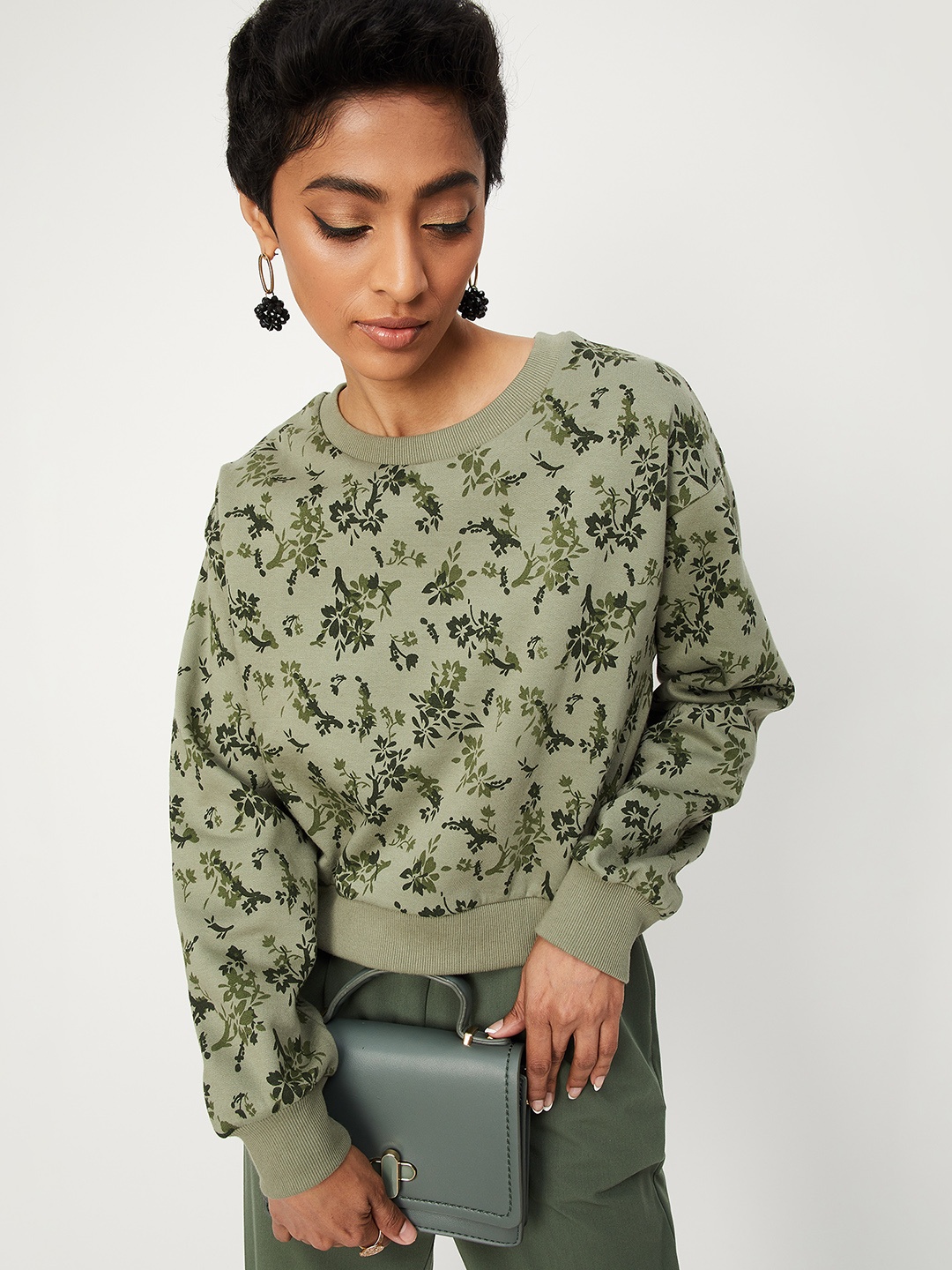 

max Women Floral Printed Round Neck Sweatshirt, Green