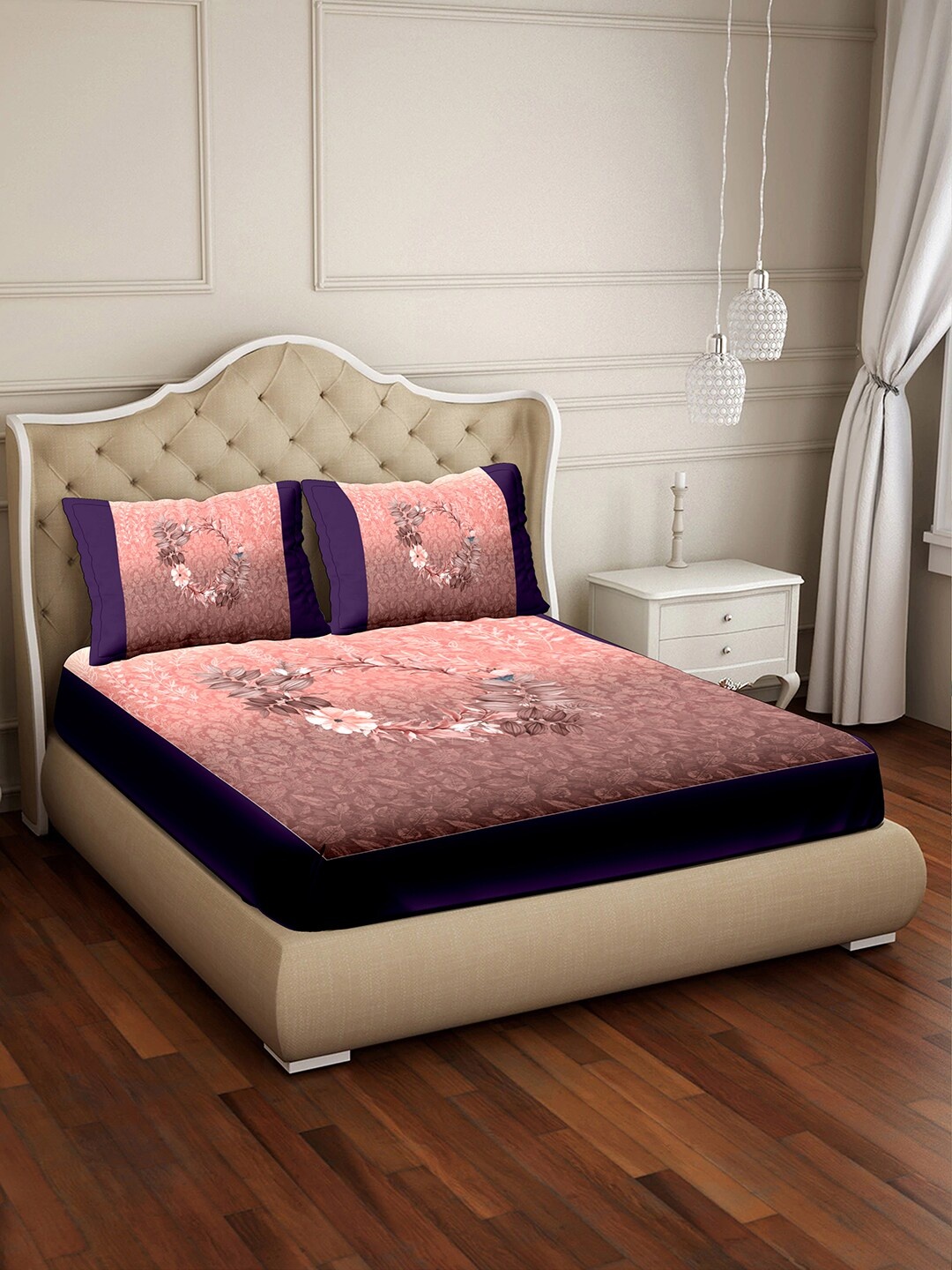 

BELLA CASA Scotland Pink & White 350 TC Pure Cotton King Bedsheet with 2 Pillow Covers