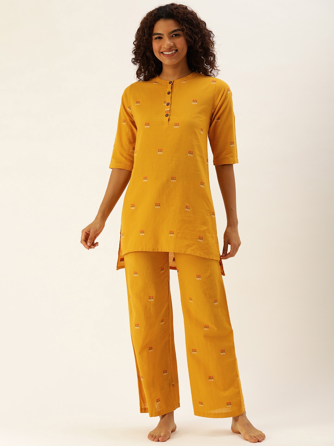 

Clt.s Women Printed Pure Cotton Night suit, Yellow