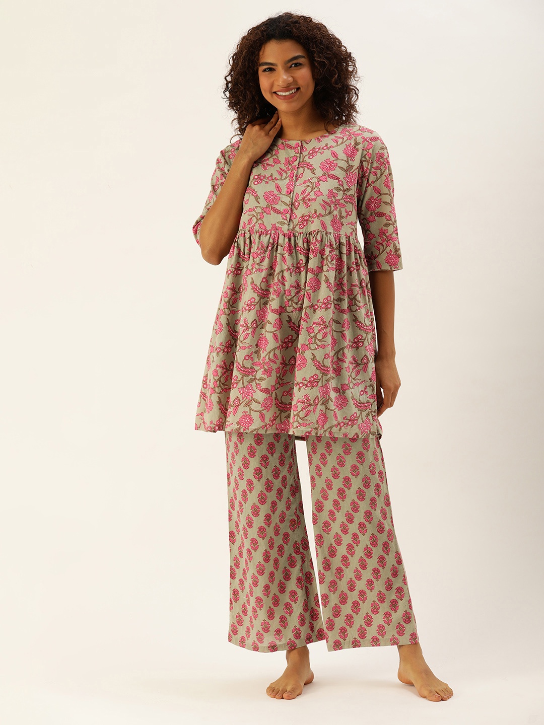 

Clt s Women Printed Pure Cotton Night Suit, Khaki