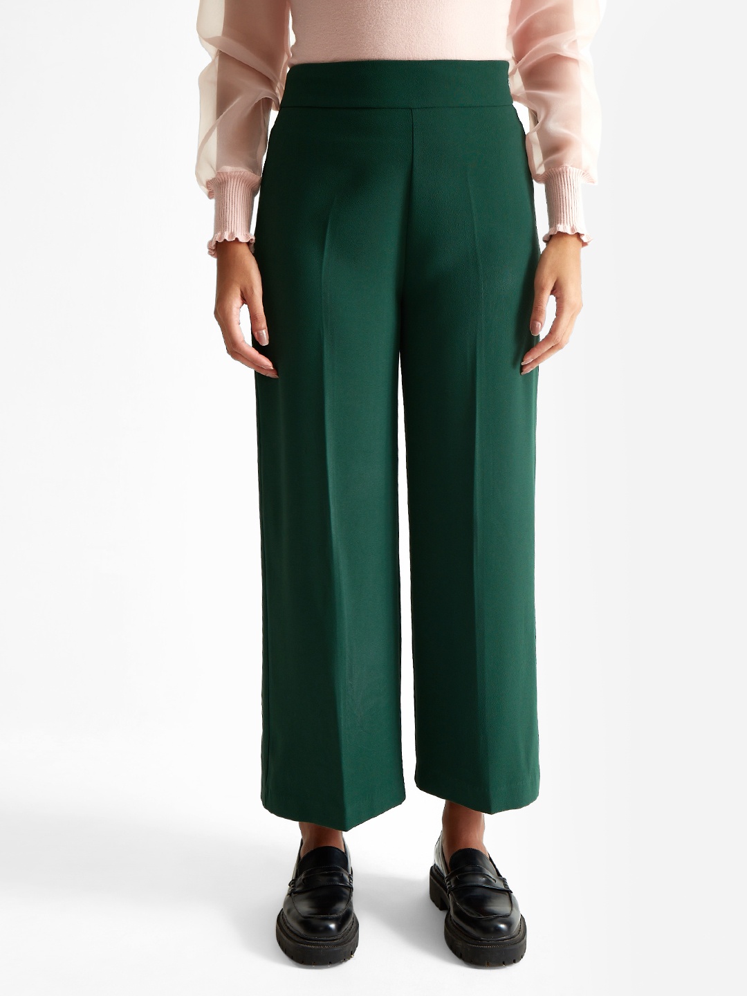 

COVER STORY Women Relaxed Straight Leg Straight Fit High-Rise Easy Wash Trousers, Green