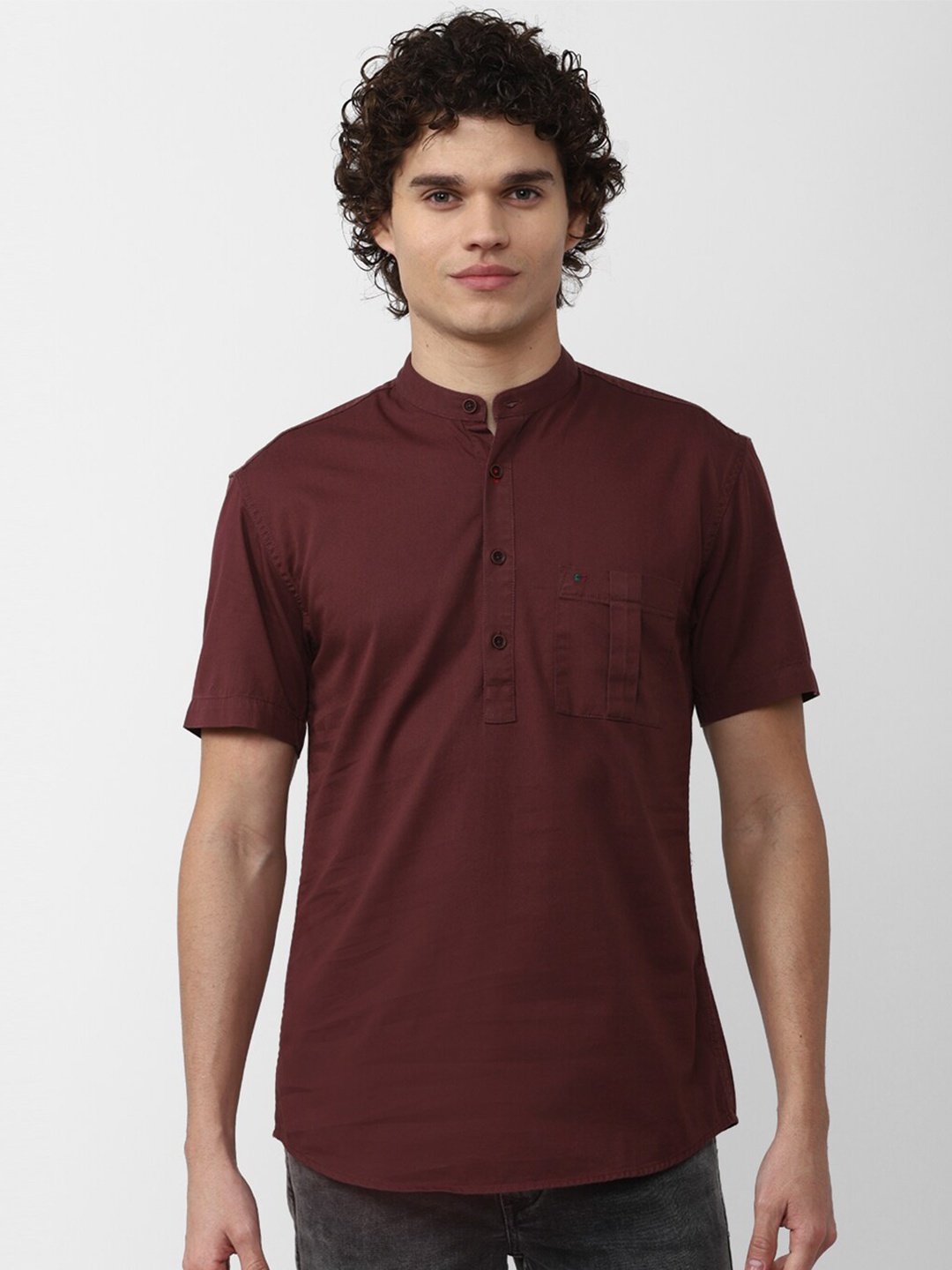 

Peter England Casuals Men Slim Fit Pure Cotton Casual Shirt, Maroon