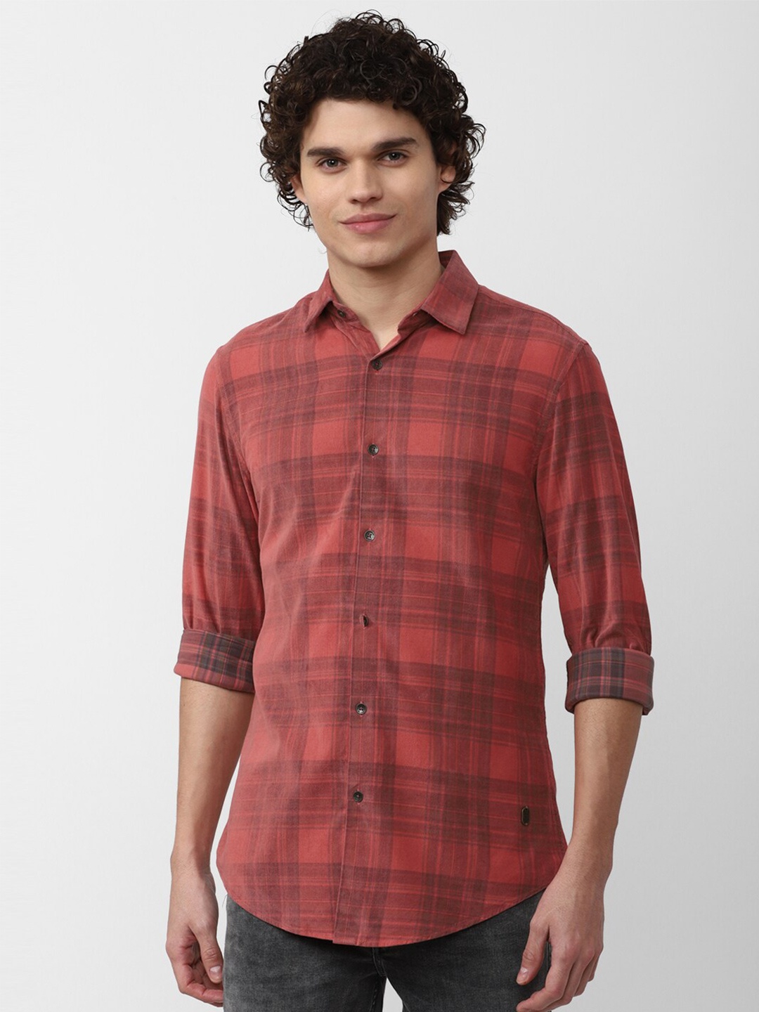 

Peter England Casuals Men Slim Fit Tartan Checked Pure Cotton Casual Shirt, Red