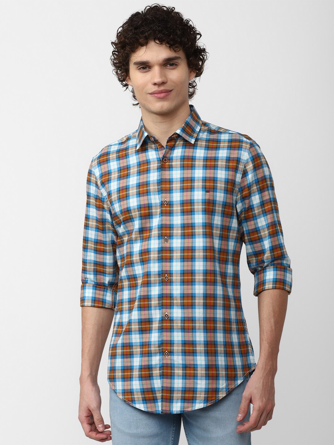 

Peter England Casuals Men Checked Cotton Slim Fit Casual Shirt, Blue