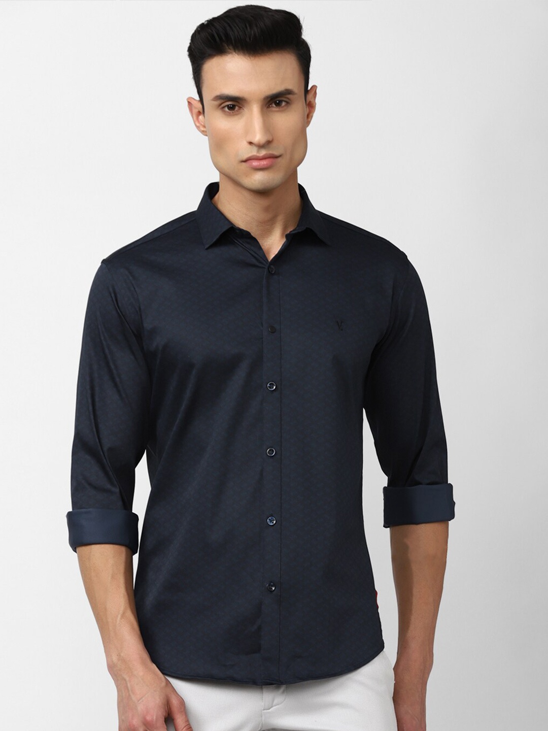 

V Dot Men Slim Fit Casual Shirt, Navy blue