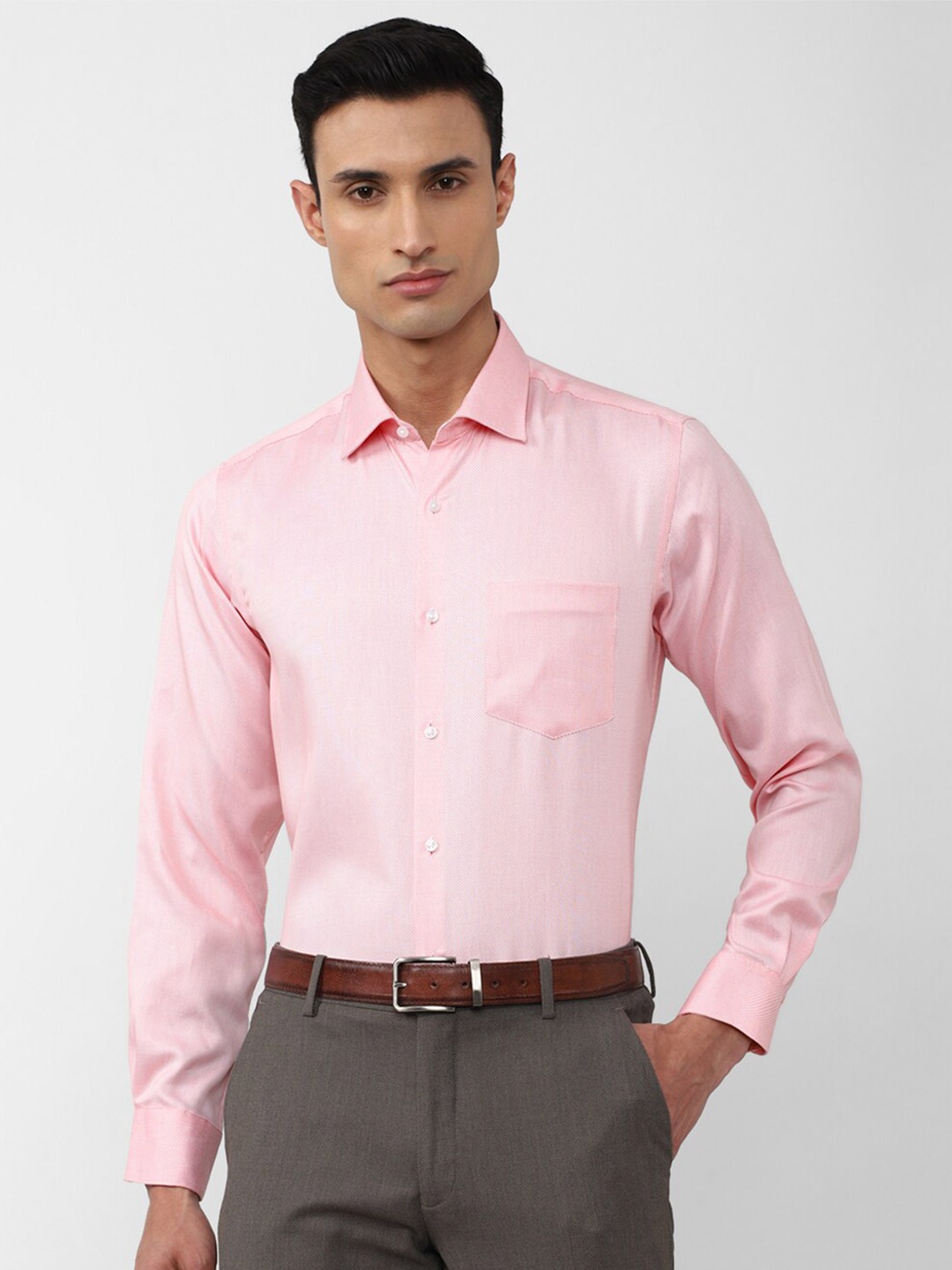 

Van Heusen Men Pure Cotton Formal Shirt, Pink